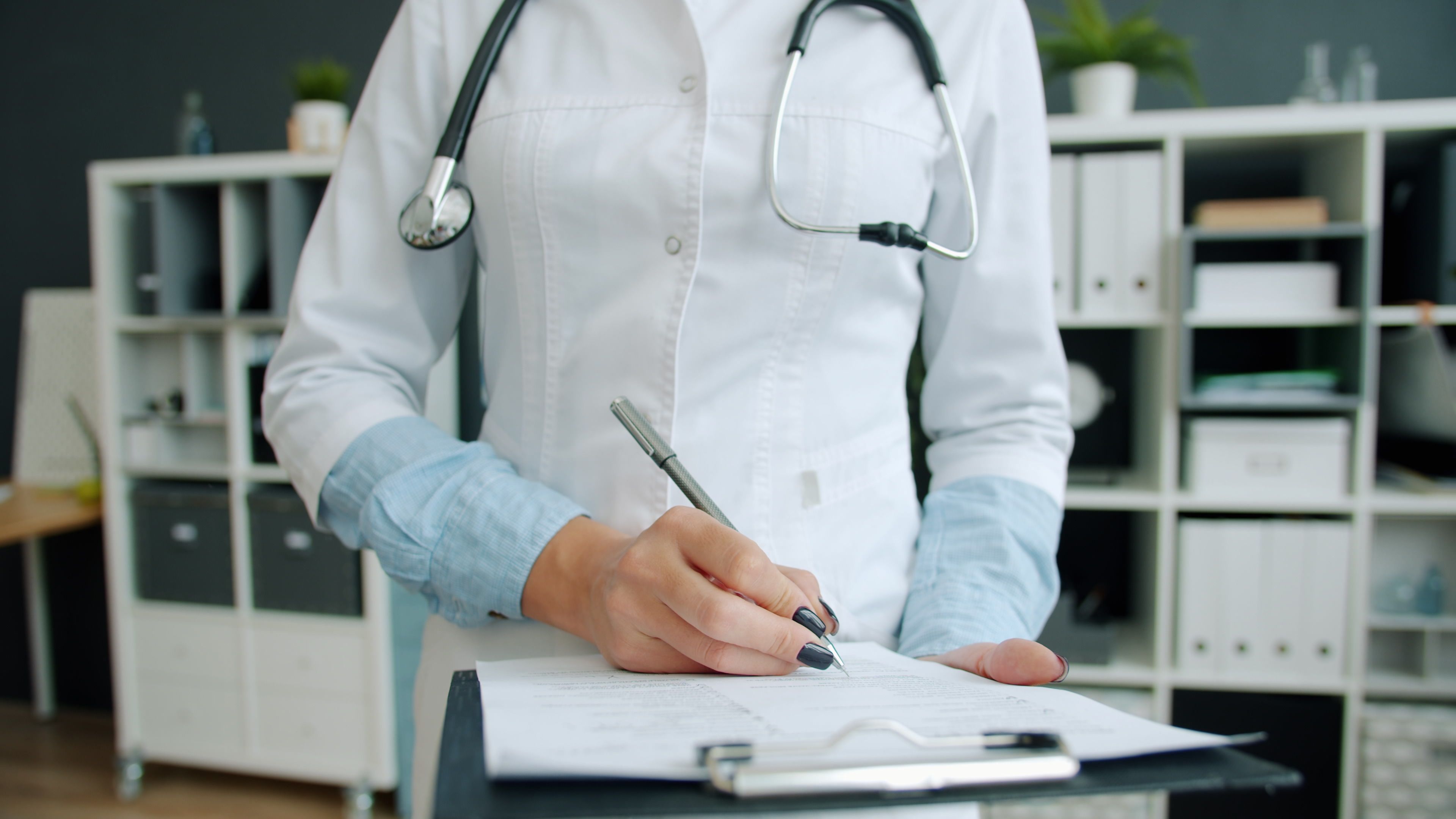 Un médico | Fuente: Pexels