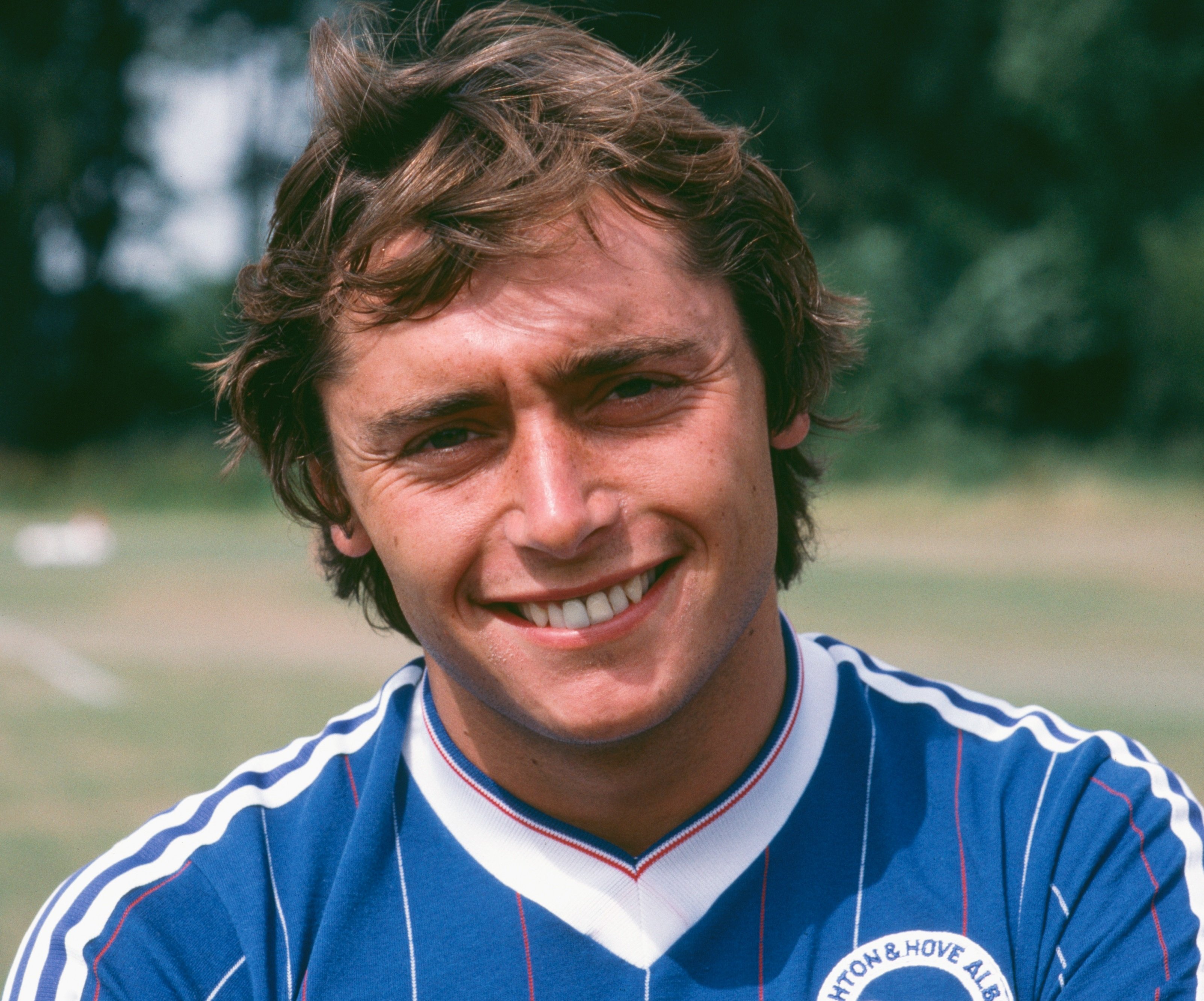El delantero del Brighton & Hove Albion, Michael Robinson, fotografiado en 1983. | Foto: Getty Images
