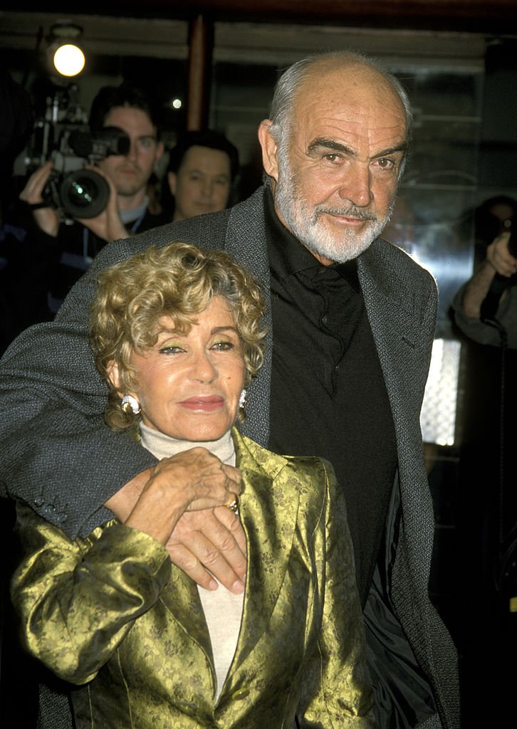 Sean Connery y  Micheline Roquebrune en la noche de apertura de ART. | Foto: Getty Images