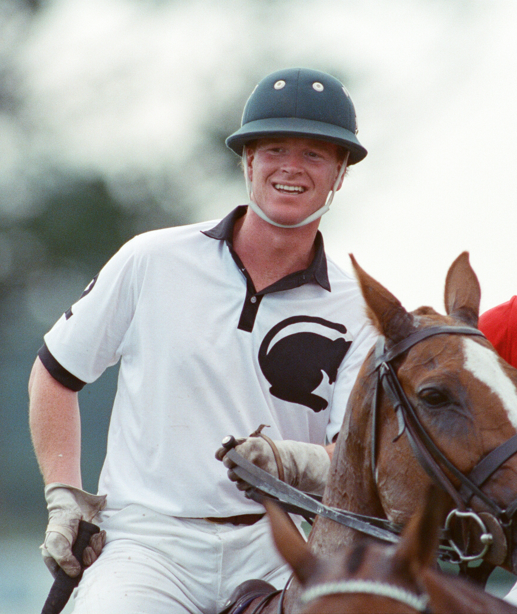 El Mayor James Hewitt en el campo de polo, el 16 de julio de 1991. | Fuente: Getty Images