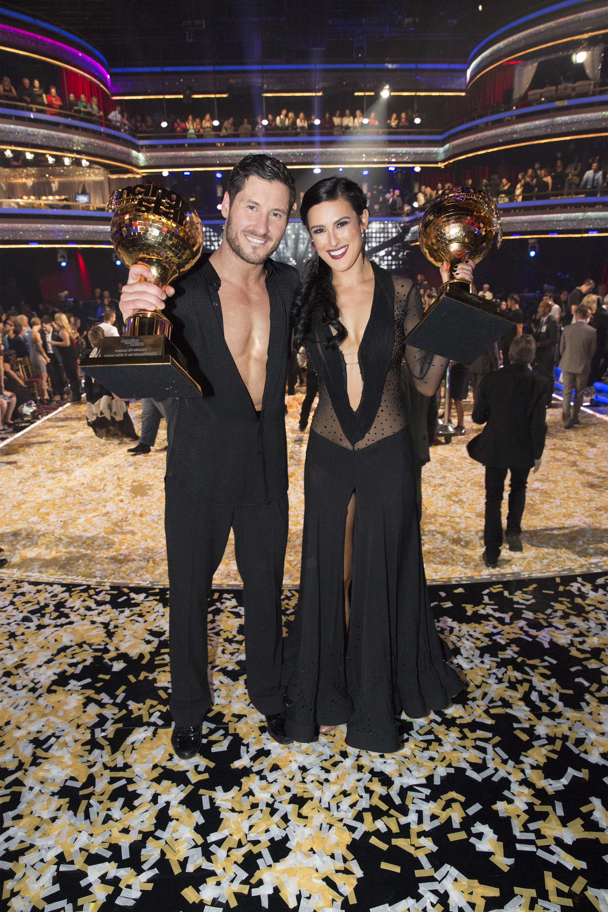 Val Chmerkovskiy y Rumer Willis en el plató de "Dancing with the Stars", 2015 | Fuente: Getty Images