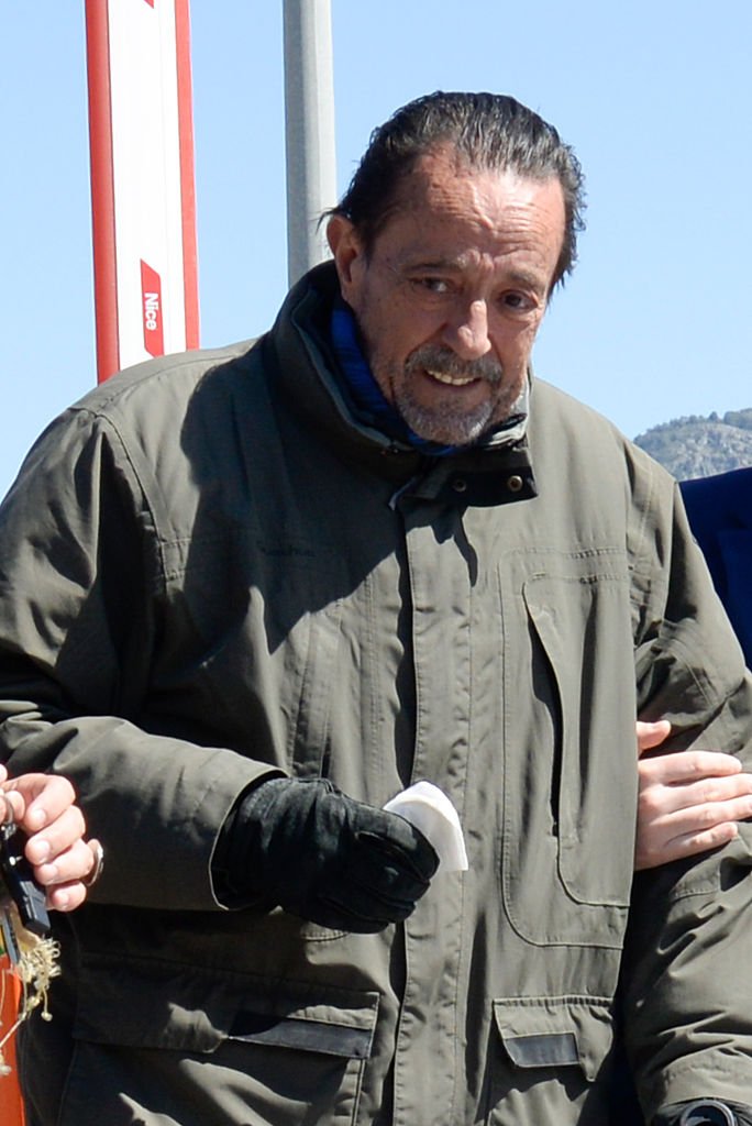 Julián Muñoz sale de la prisión de Alhaurín de la Torre en abril de 2016 en Málaga, España. | Foto: Getty Images