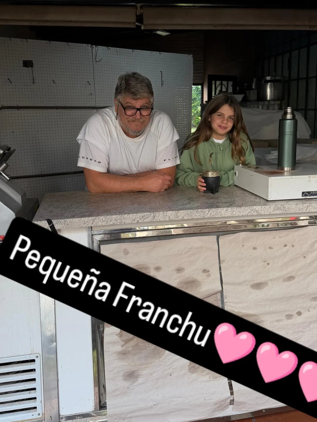 Juan Carlos Icardi junto a su nieta Francesca | Fuente: Instagram/naiaravecchio