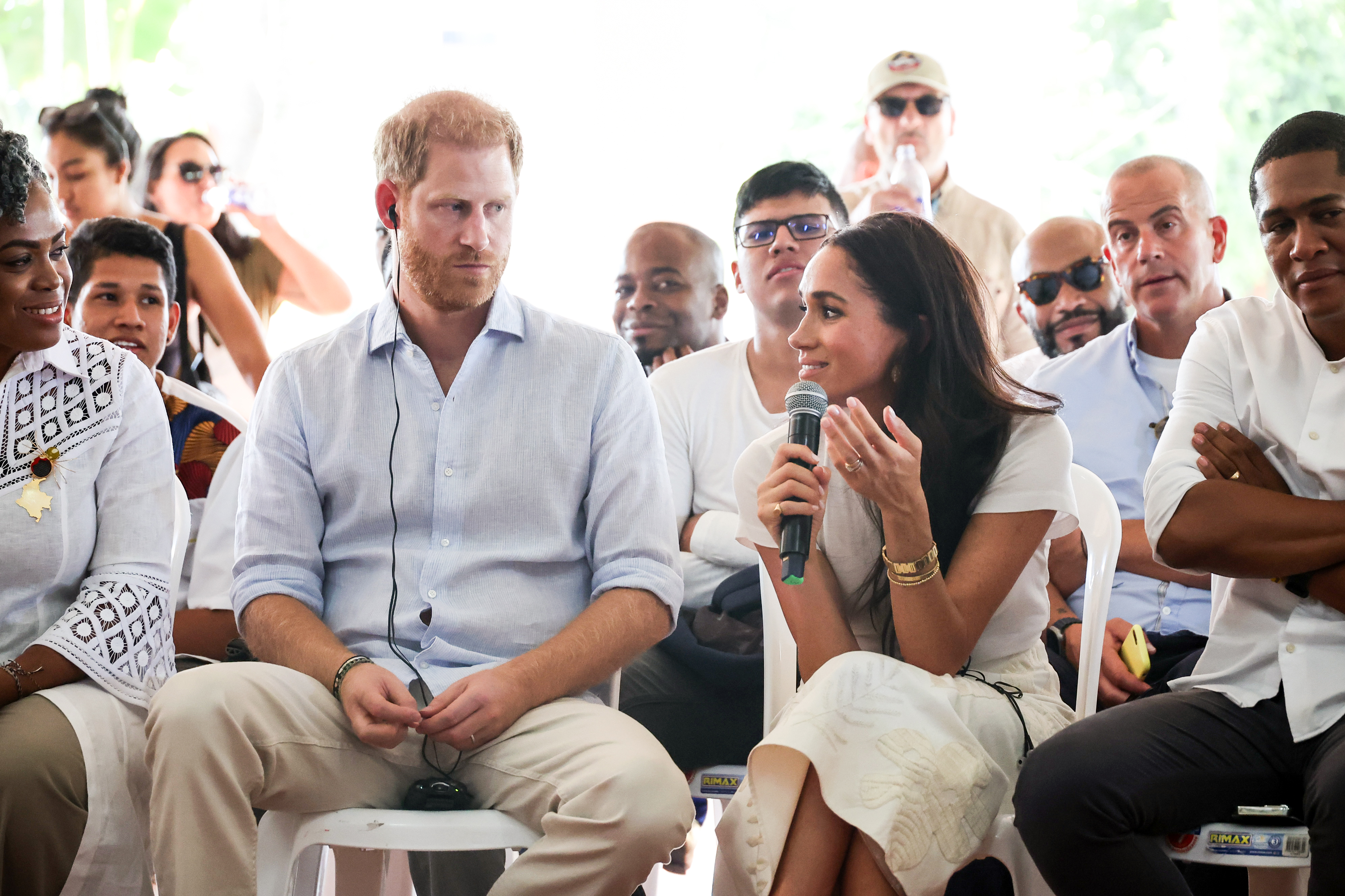 El príncipe Harry y Meghan, duquesa de Sussex, durante su gira por Colombia el 18 de agosto de 2024 | Fuente: Getty Images