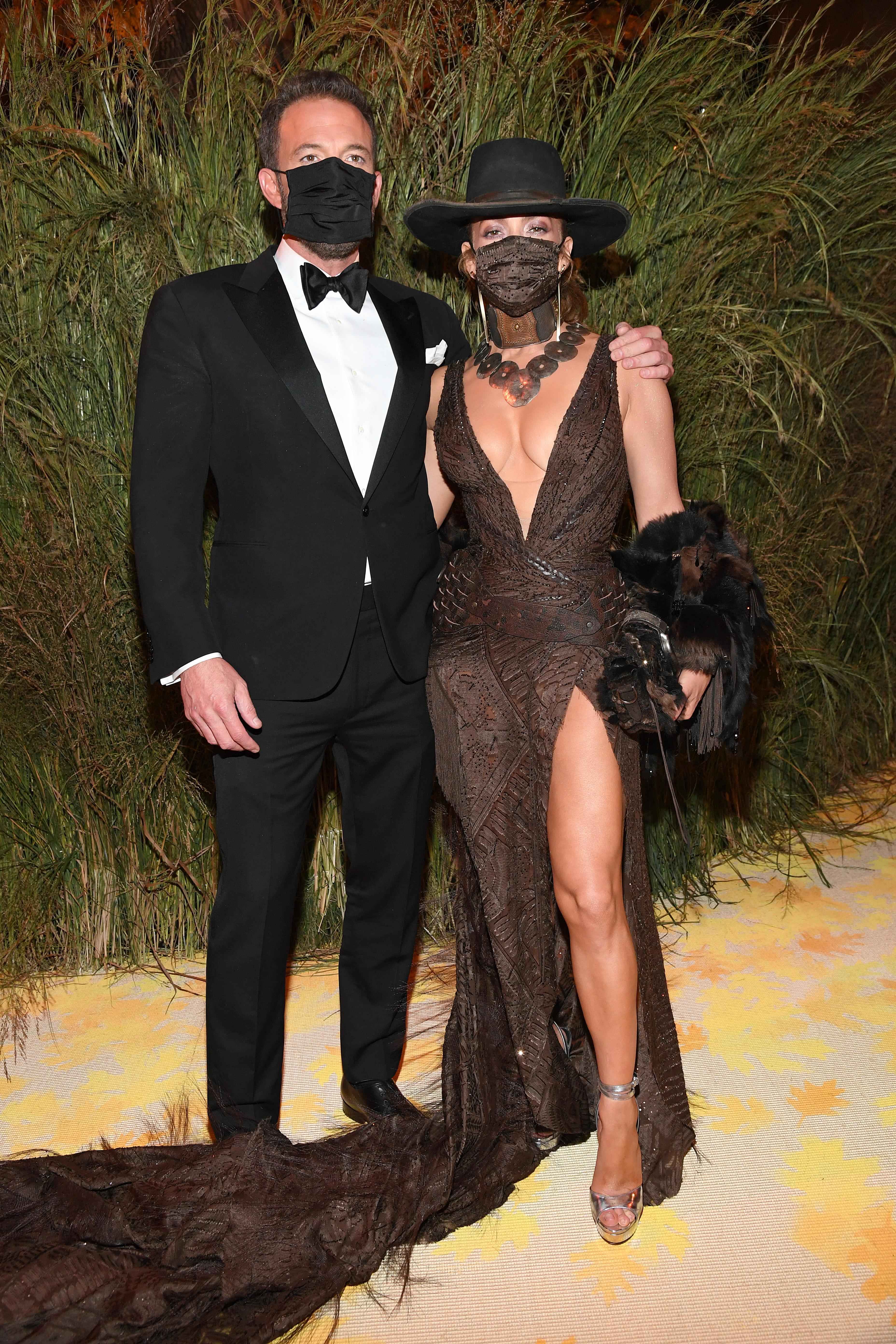 Ben Affleck y Jennifer Lopez en la Met Gala 2021 "Celebrando América: A Lexicon of Fashion" en Nueva York el 13 de septiembre de 2021 | Foto: Getty Images