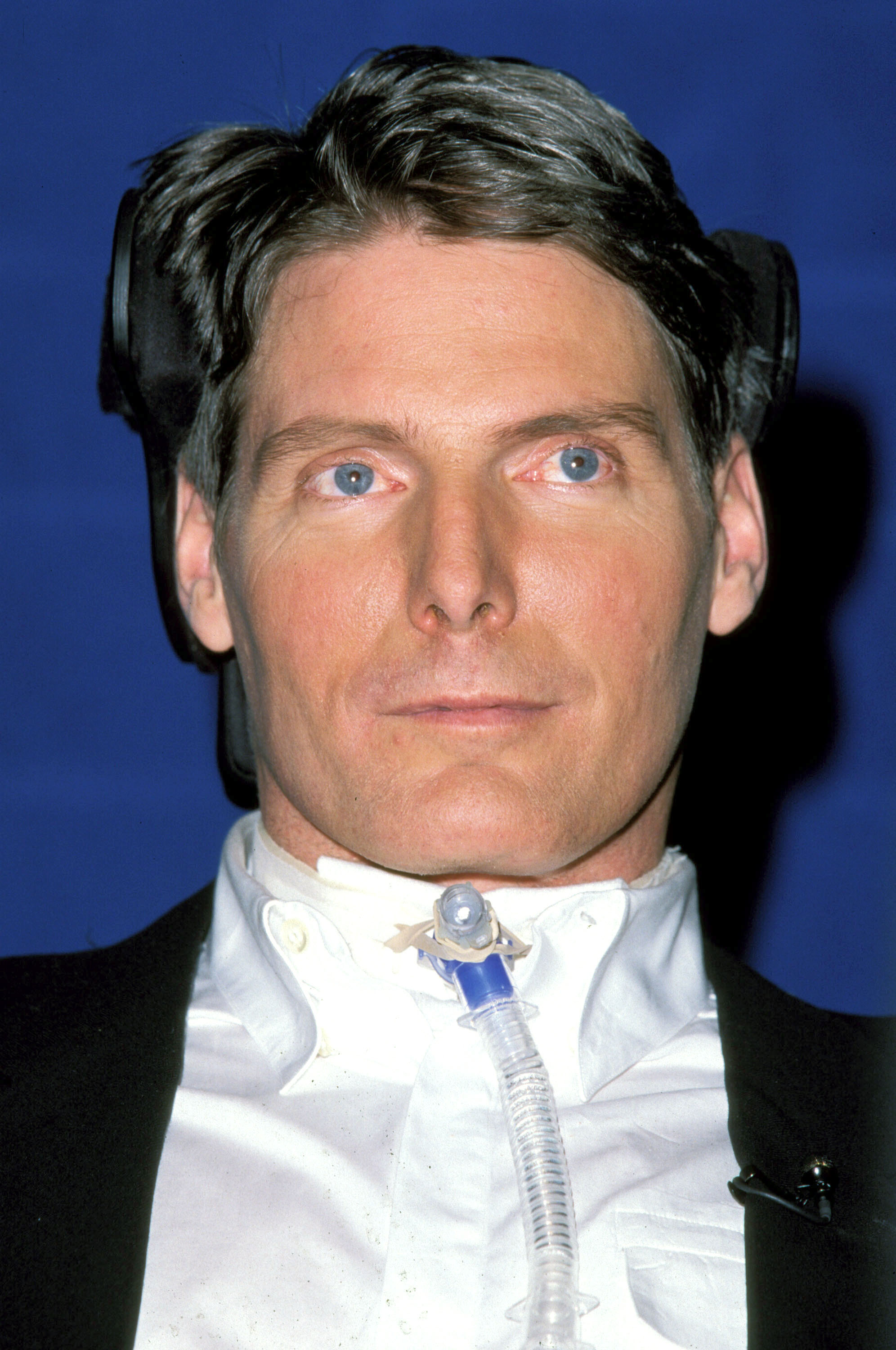 Christopher Reeve durante la entrega del Premio al Socio de la Campaña American Oceans en honor a Christopher Reeve, el 30 de abril de 1996, en Beverly Hills, California. | Fuente: Getty Images