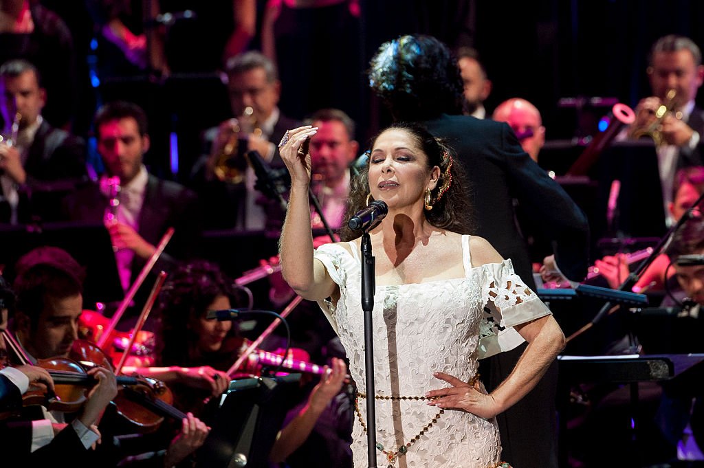 Isabel Pantoja en concierto.| Imagen tomada de: Getty Images