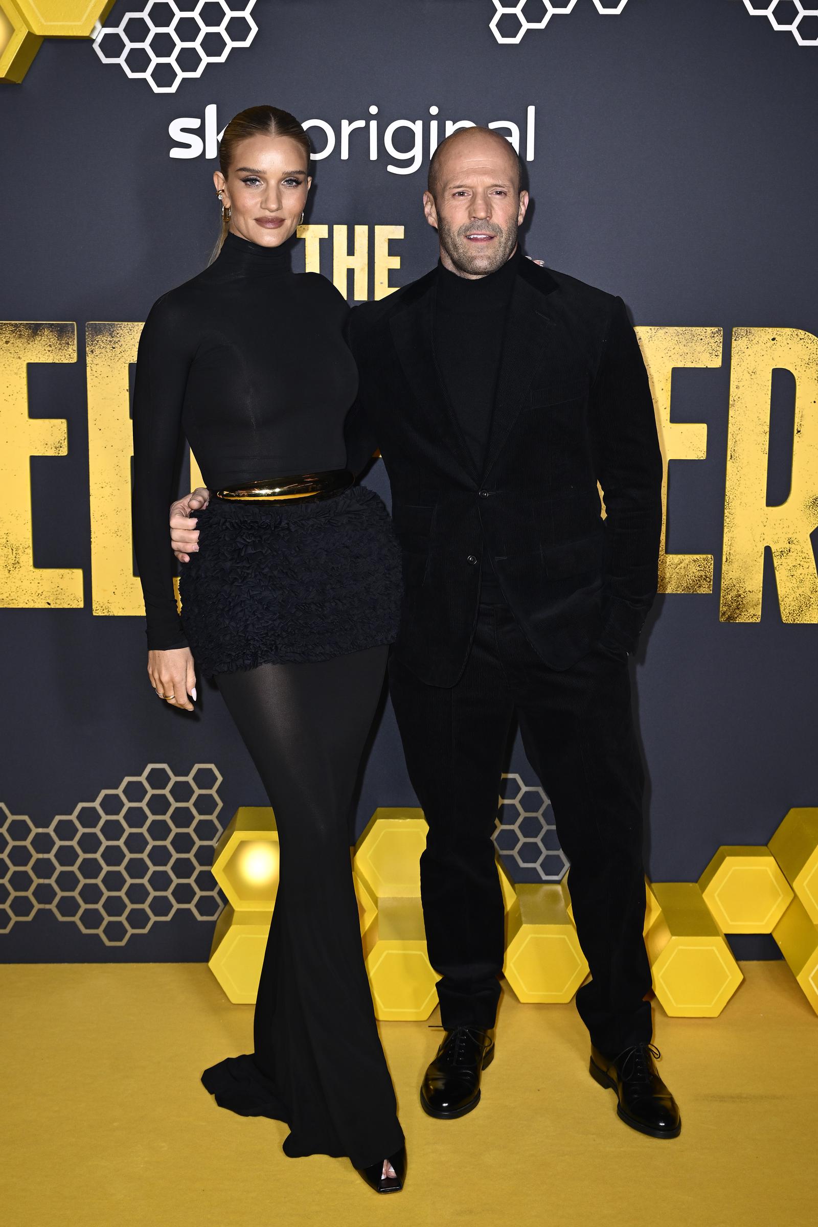 Rosie Huntington-Whiteley y Jason Statham en el estreno de "The Beekeeper" el 10 de enero de 2024, en Londres, Inglaterra. | Fuente: Getty Images