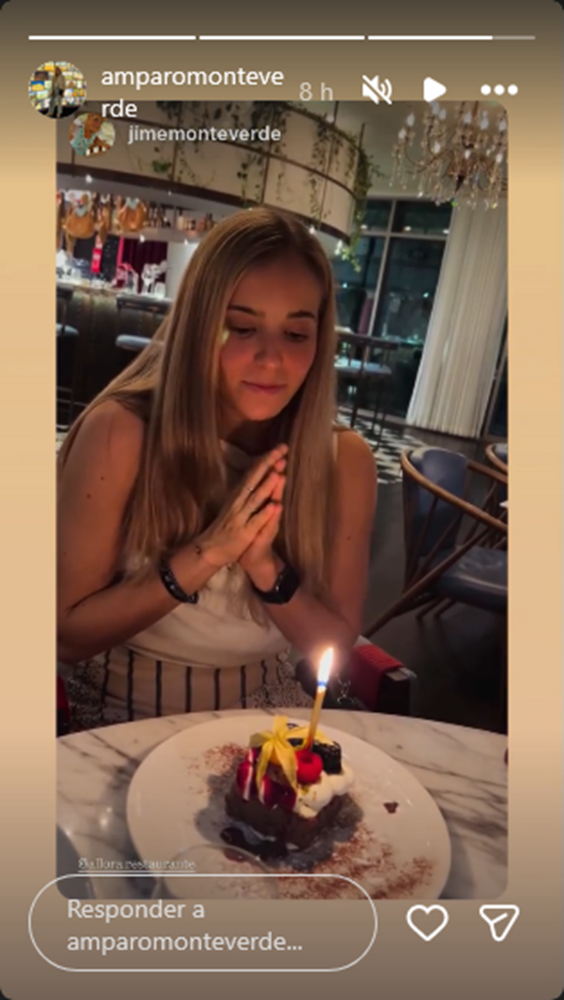 Amparo Monteverde celebrando su cumpleaños | Fuente: Instagram Stories/amparomonteverde