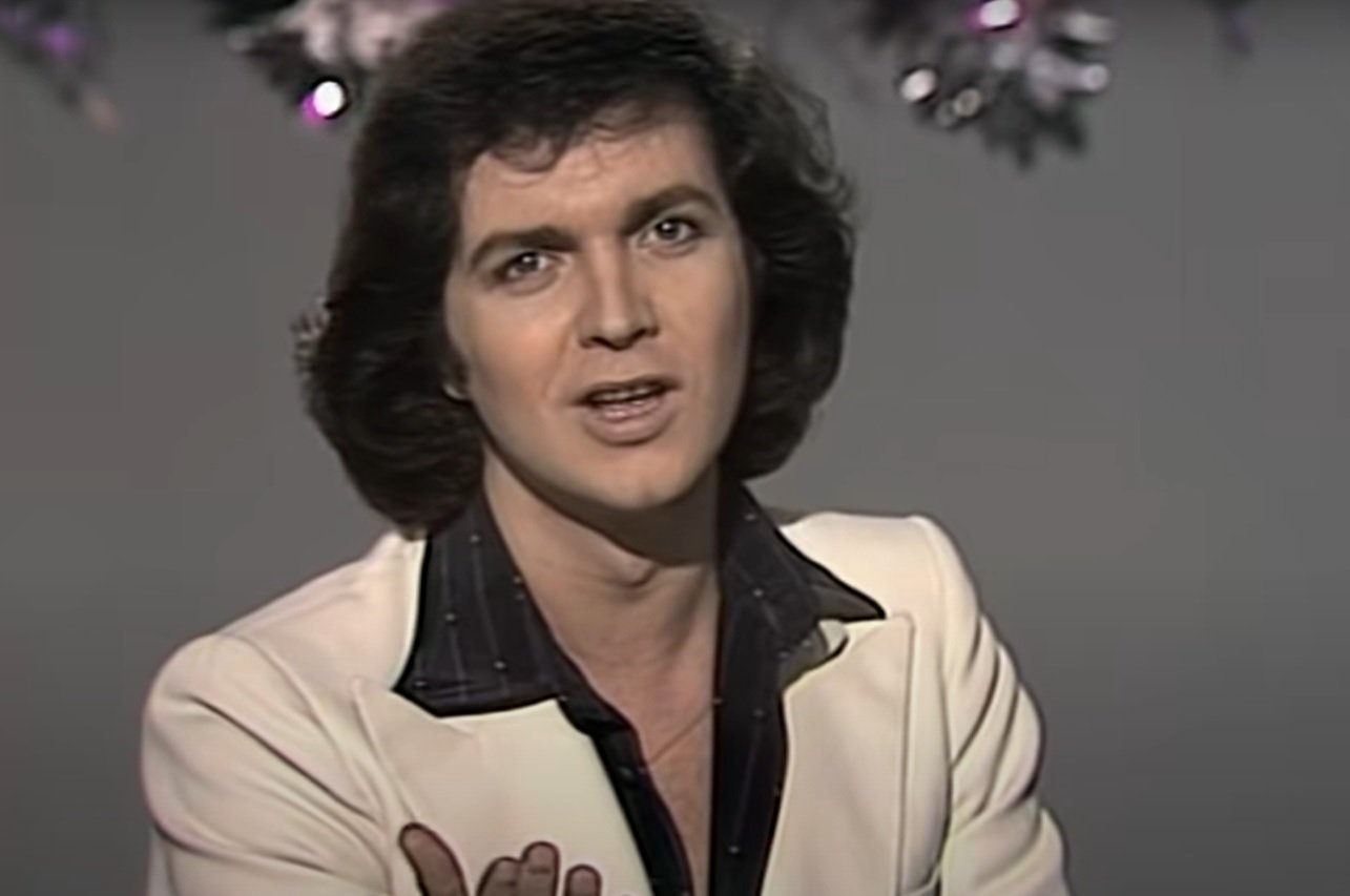 Camilo Sesto interpreta 'El amor de mi vida' en TVE, 1980. | Foto: YouTube/Camilo Sesto Oficial