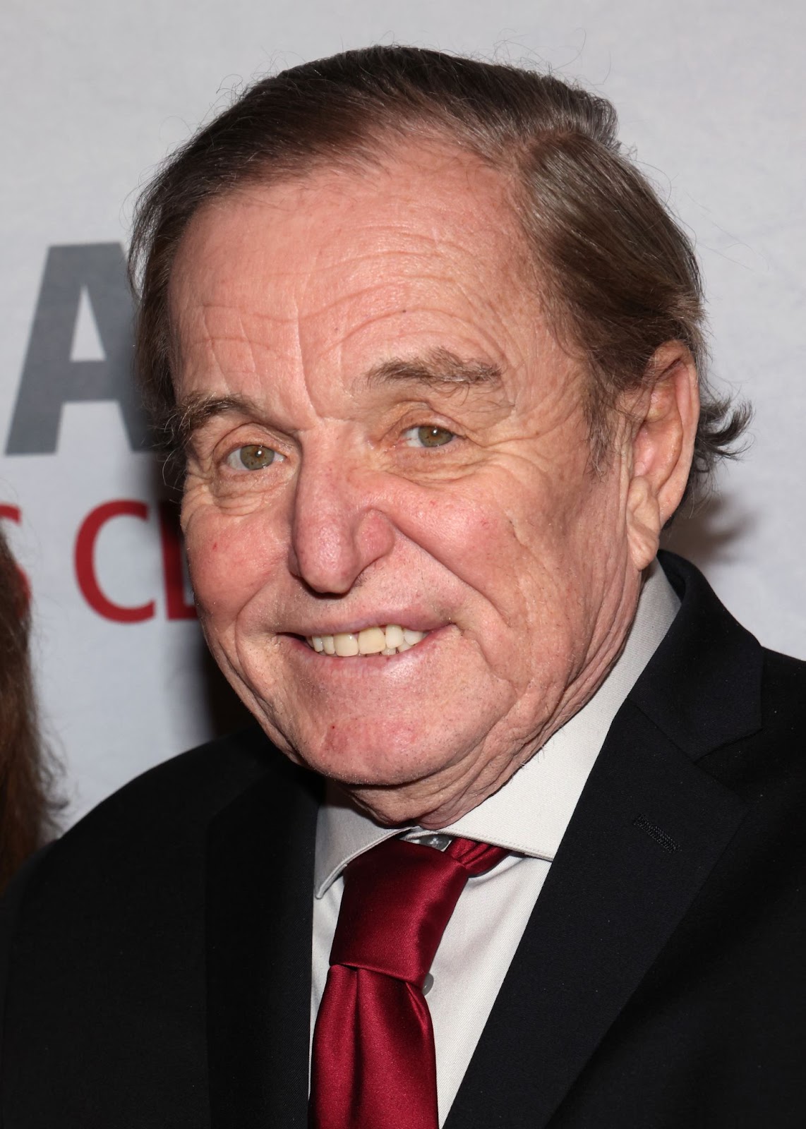 Jerry Mathers el 3 de diciembre de 2023, en Los Ángeles, California. Décadas después de su papel de Beaver Cleaver, sigue siendo una figura célebre, honrada por sus contribuciones a la historia de la televisión. | Fuente: Getty Images