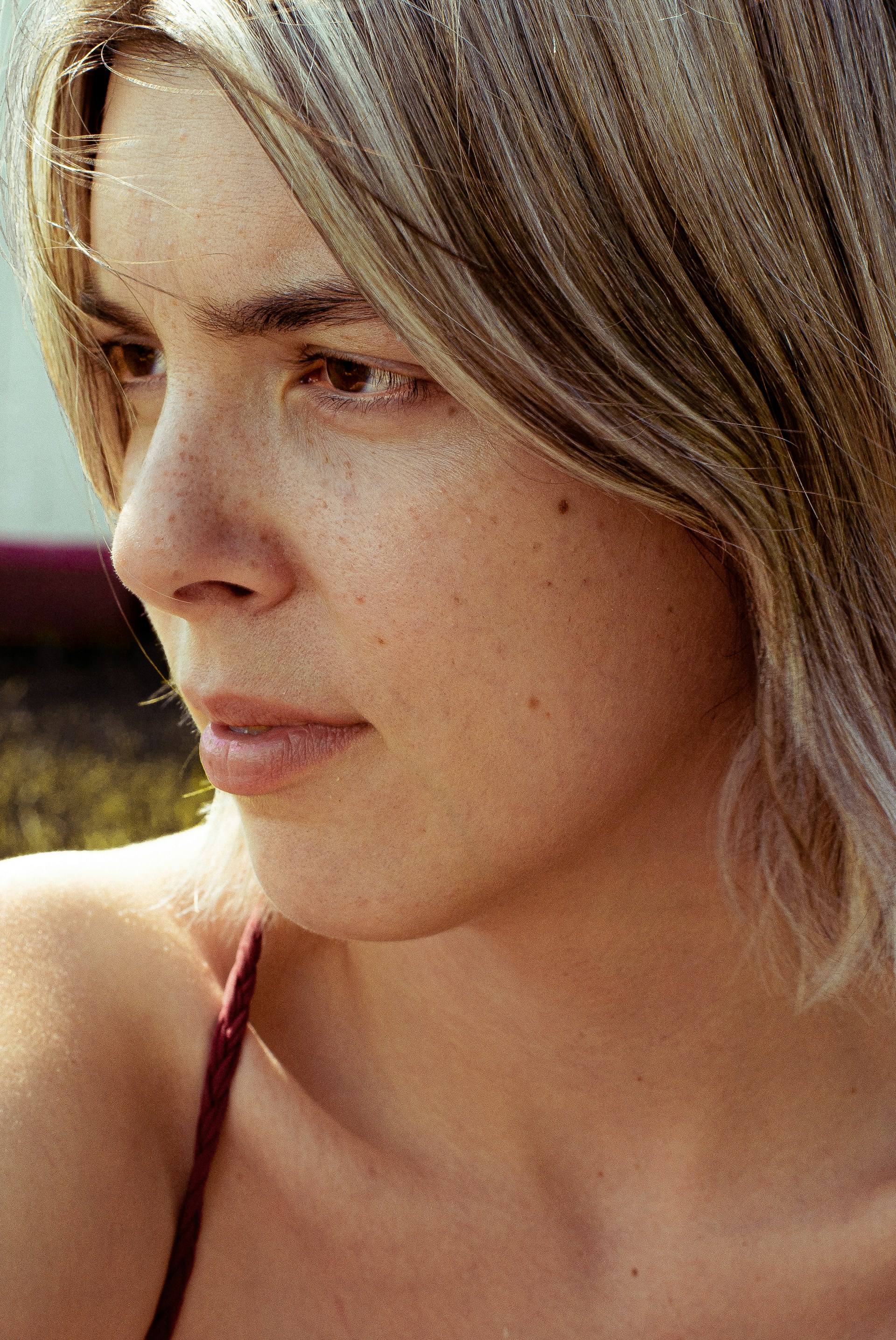 Una mujer con expresión adusta | Fuente: Unsplash