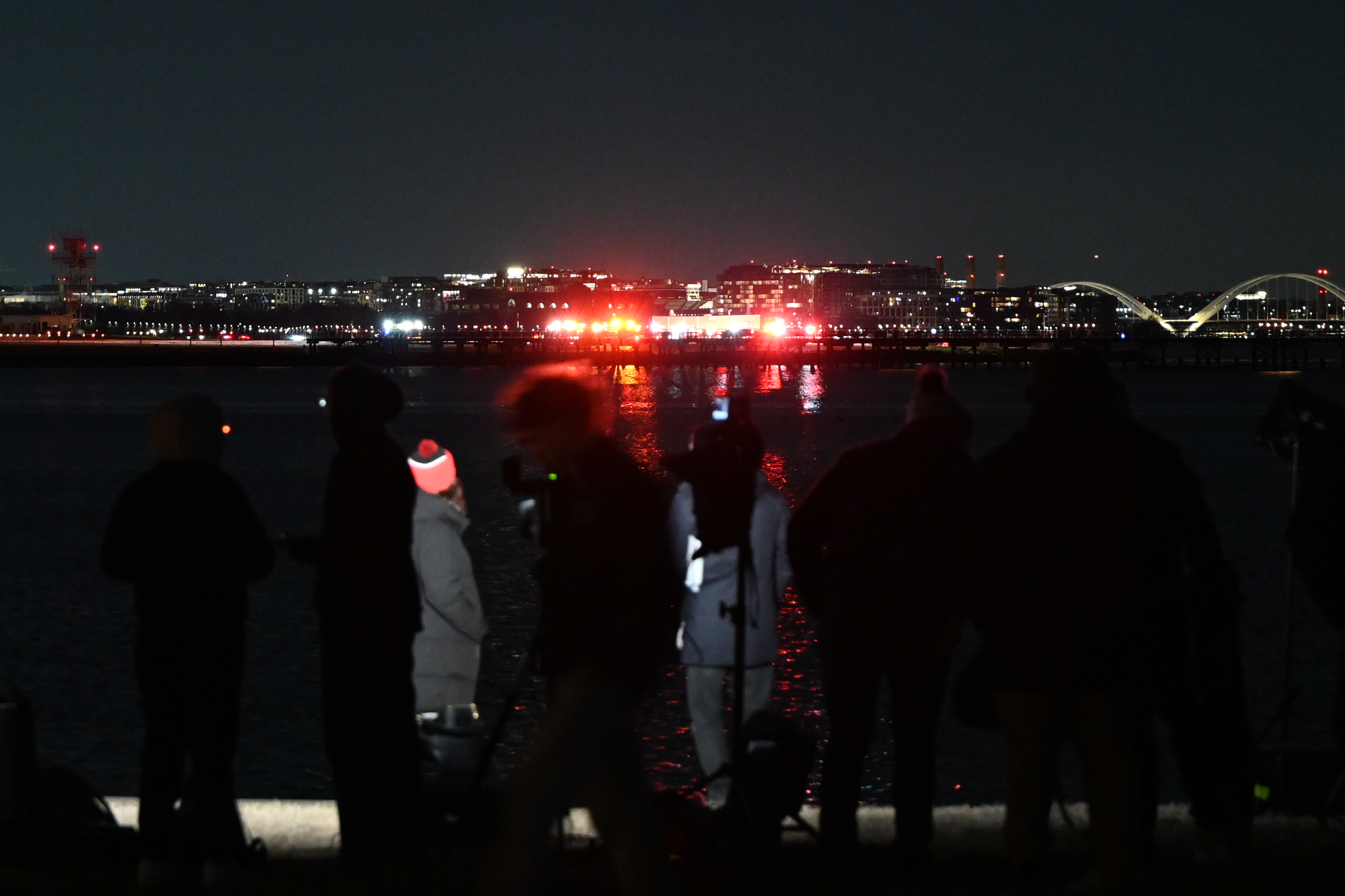 Vista de la escena tras la colisión del 30 de enero de 2025, en Washington, D.C. | Fuente: Getty Images