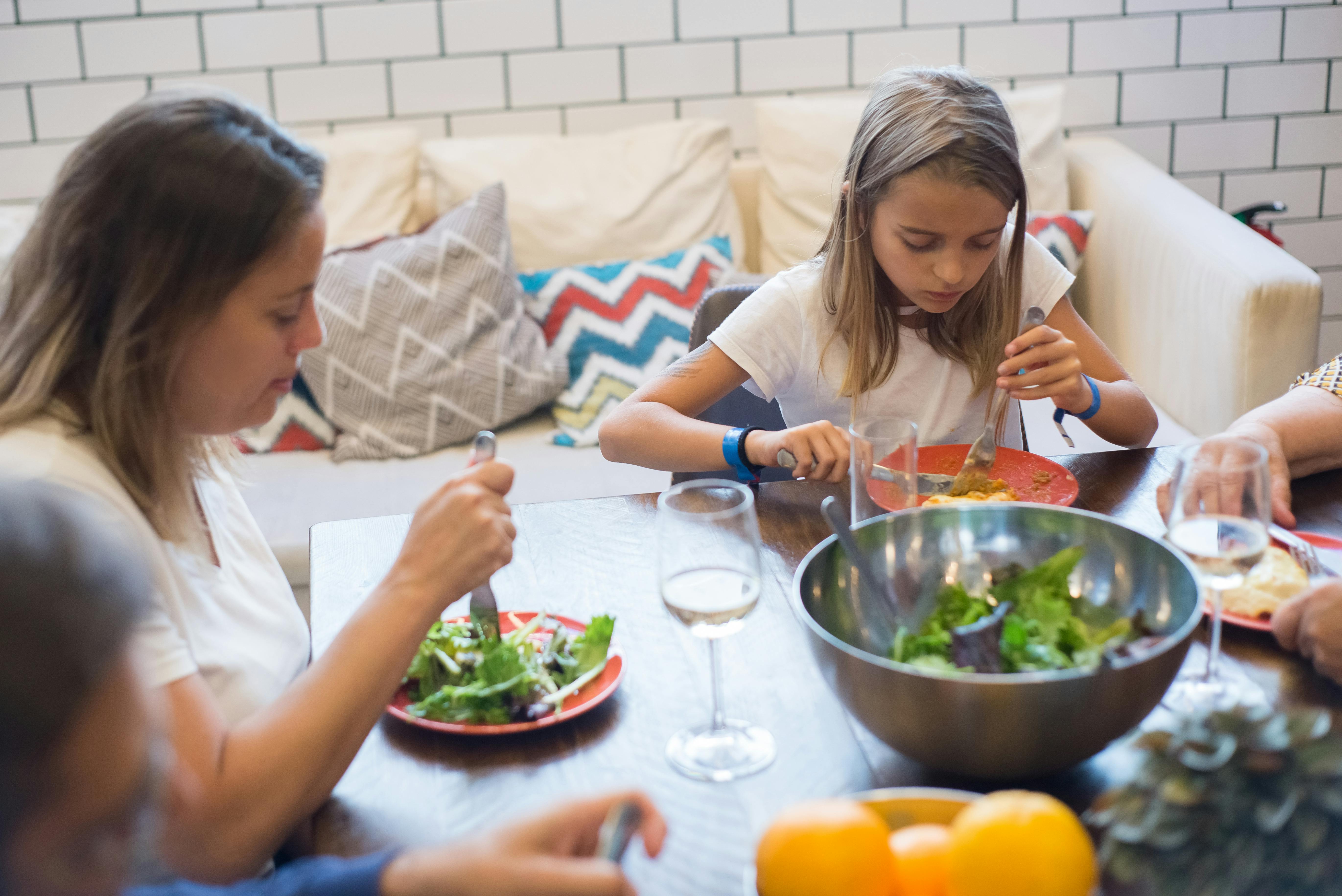 Una cena en casa | Fuente: Pexels