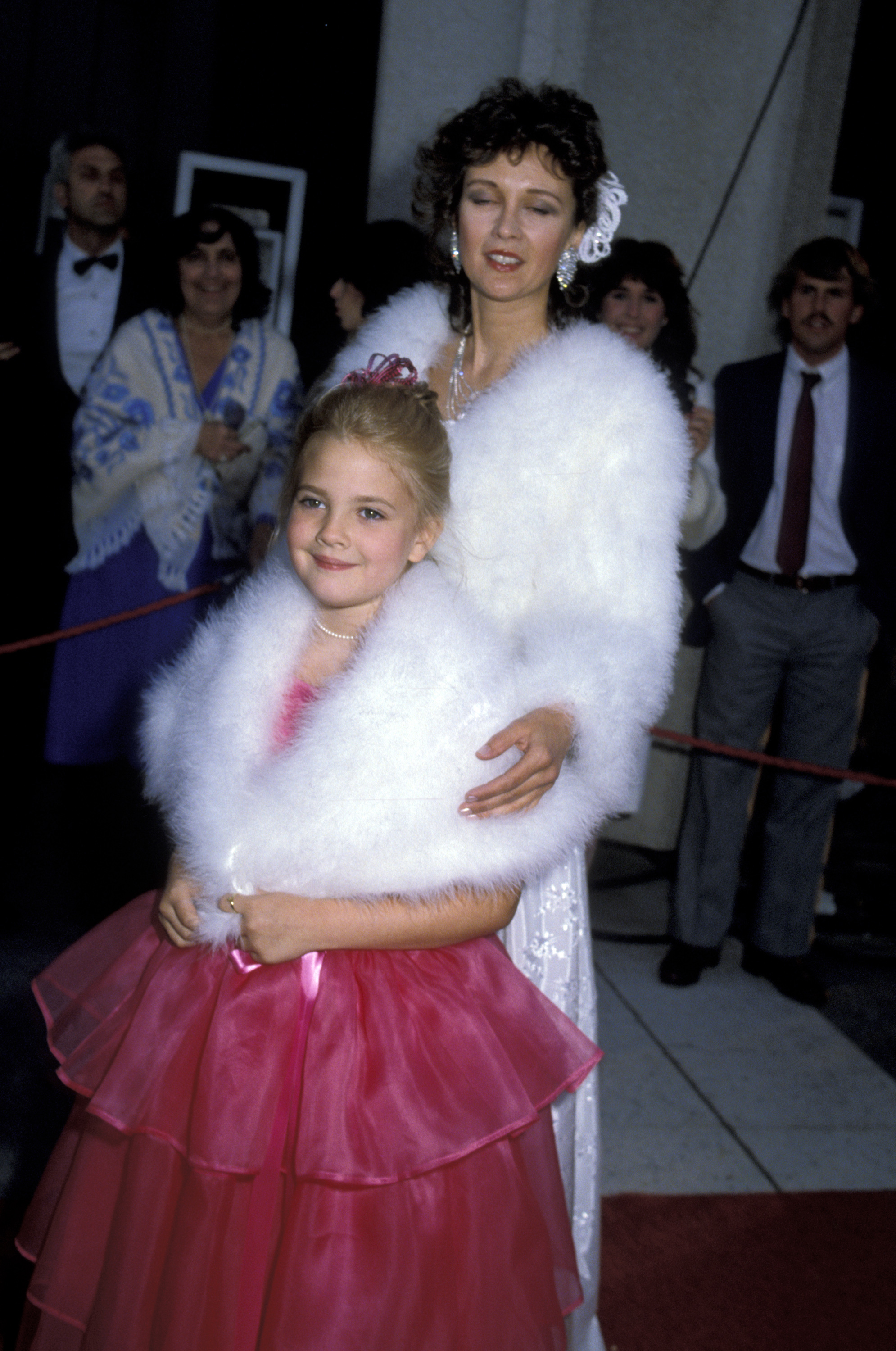 Drew y Jaid Barrymore en Los Ángeles, California, el 11 de abril de 1983 | Fuente: Getty Images