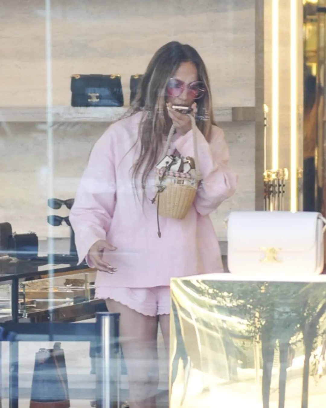 Jennifer Lopez es vista en el Parque Istinye el 4 de agosto de 2025, en Estambul, Turquía. | Fuente: Instagram/pagesix