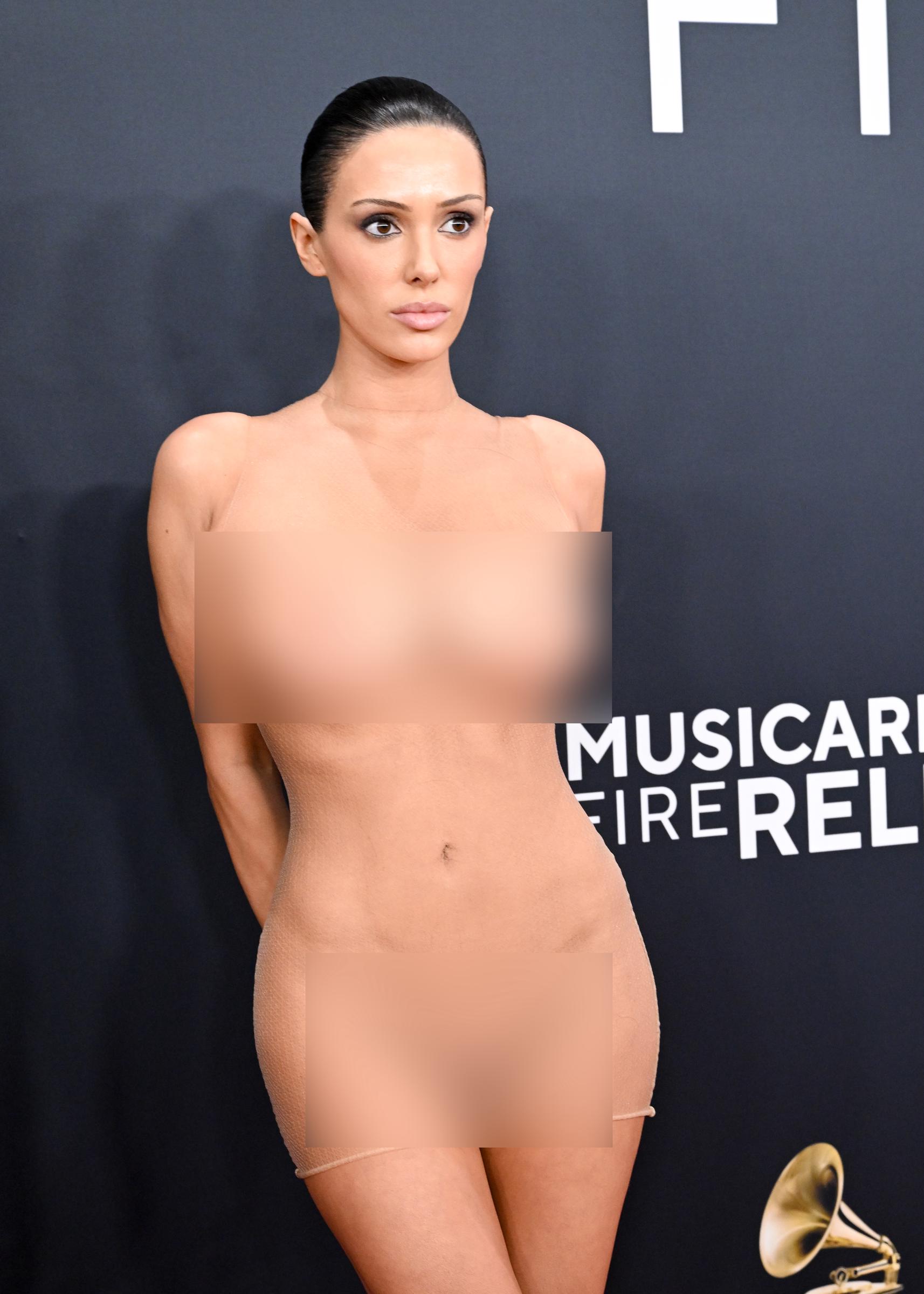 Bianca Censori en la 67ª edición de los Premios Grammy el 2 de febrero de 2025, en Los Ángeles, California. | Fuente: Getty Images