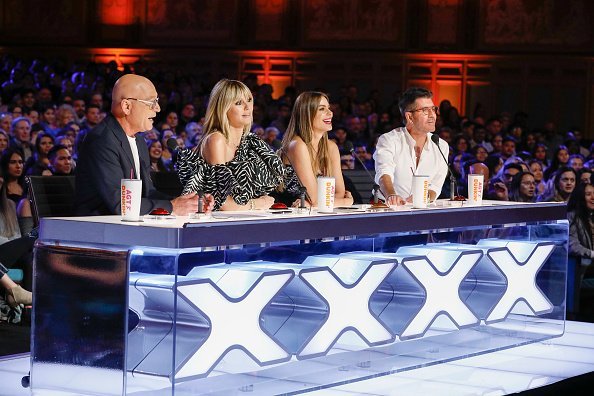 Howie Mandel, Heidi Klum, Sofía Vergara y Simon Cowell durante la temporada 15 de 'America's Got Talent' | Foto: Getty Images