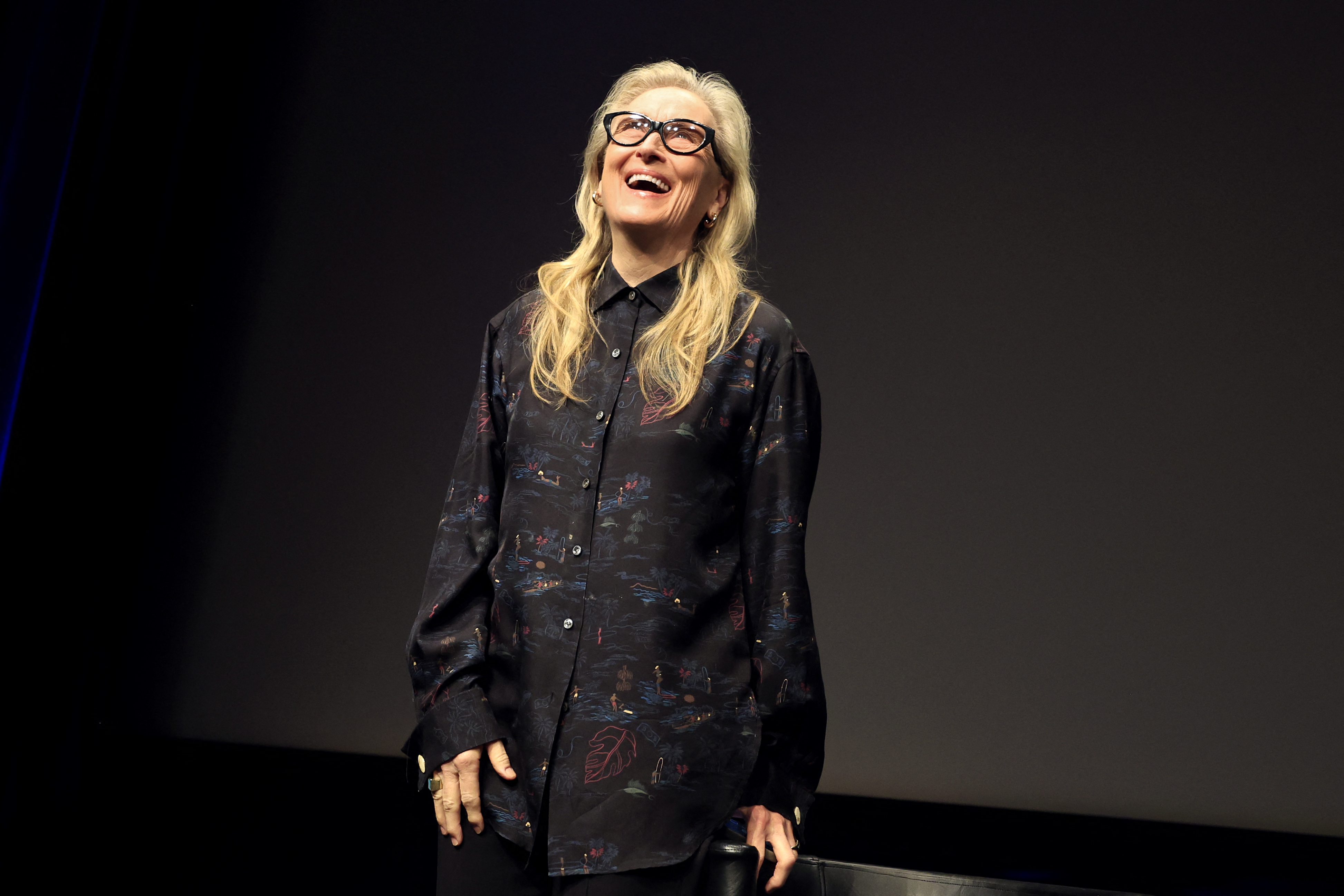 Meryl Streep reacciona a su llegada a la "Rendez-Vous With Meryl Streep" en la 77 edición del Festival de Cine de Cannes en Cannes, sur de Francia, el 15 de mayo de 2024. | Fuente: Getty Images