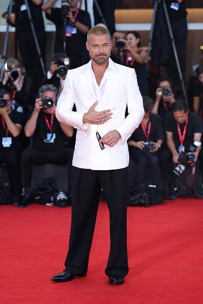 Ricky Martin asiste a la proyección de "The Echo Chamber" durante la 83ª edición del Festival Internacional de Cine de Venecia, en la Sala Grande, el 6 de septiembre de 2026 en Venecia, Italia. | Fuente: Getty Images
