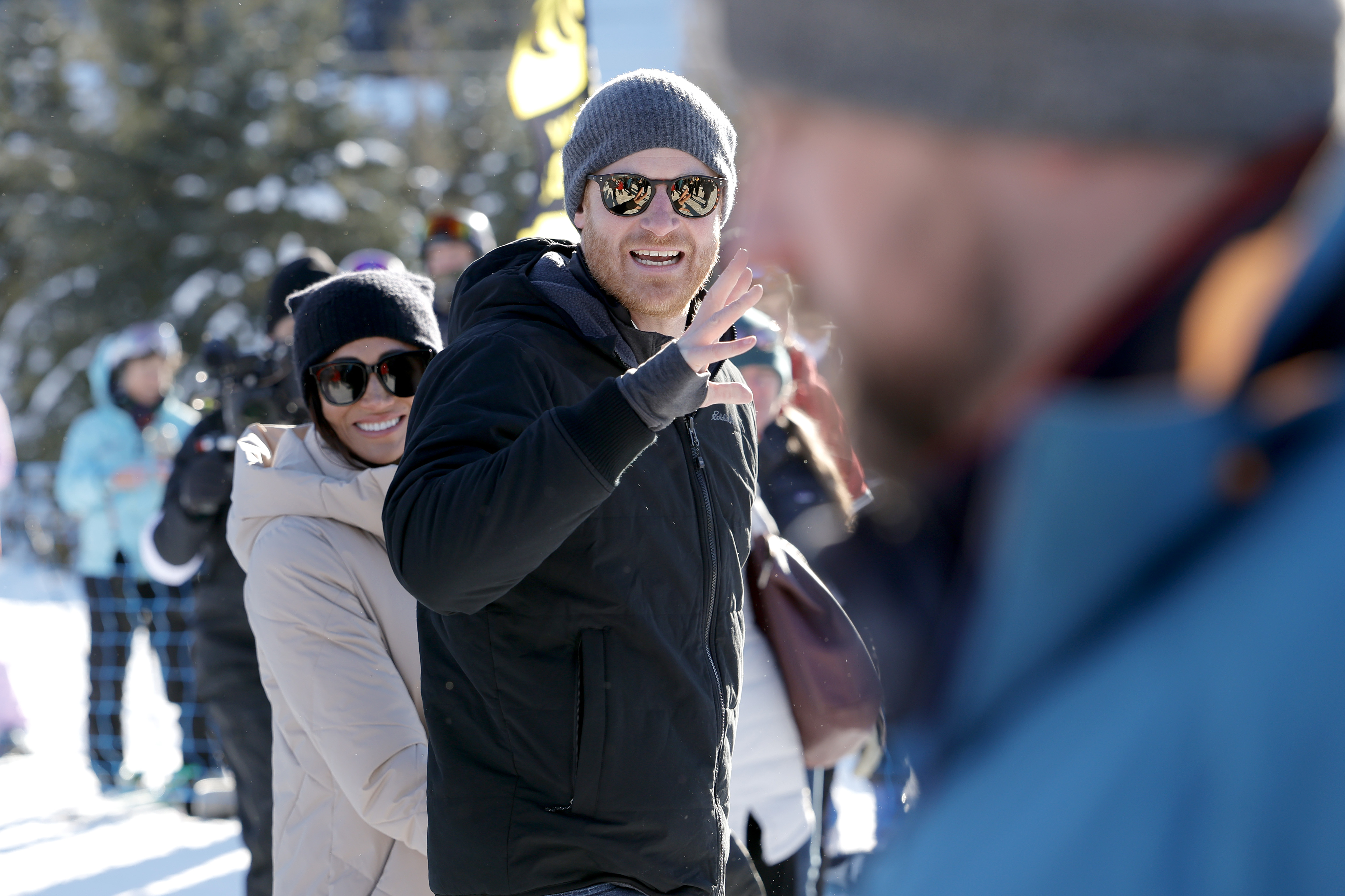 Meghan Markle y el Príncipe Harry el 14 de febrero de 2024, en Whistler, Columbia Británica | Fuente: Getty Images