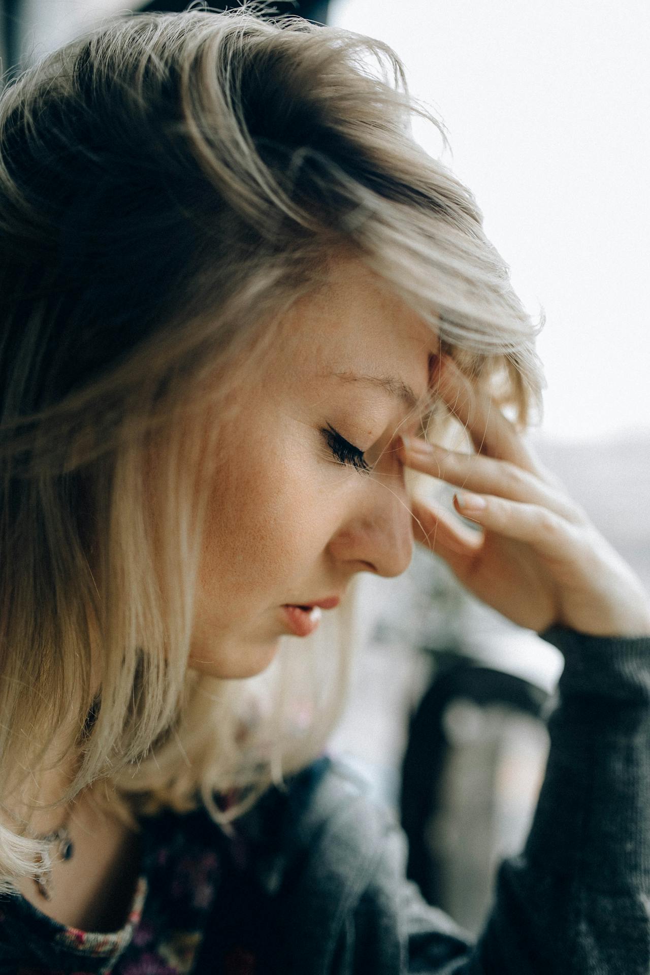 Una donna stressata | Fonte: Pexels