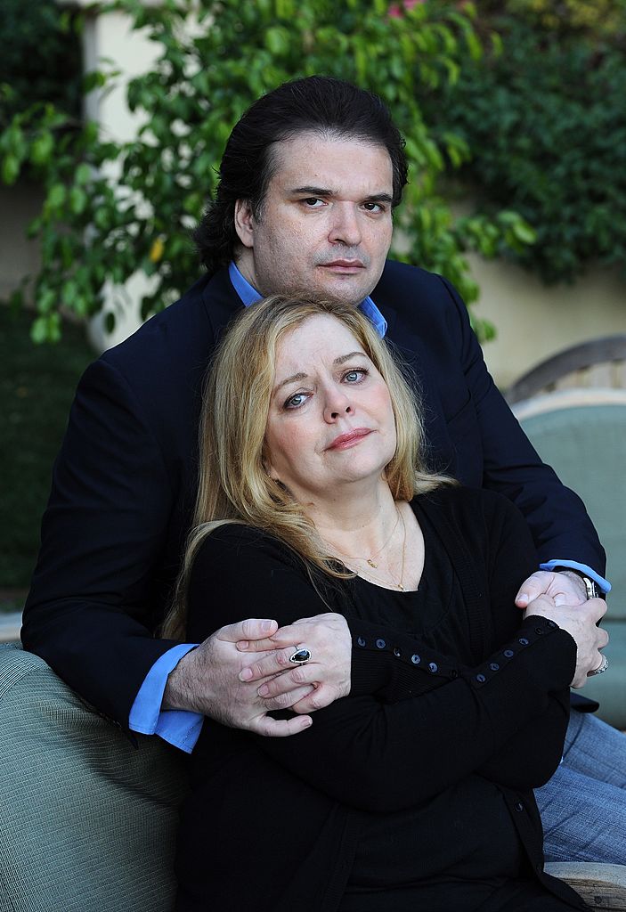 Simon Monjack y Sharon Murphy en Hollywood en 2010. | Foto: Getty Images