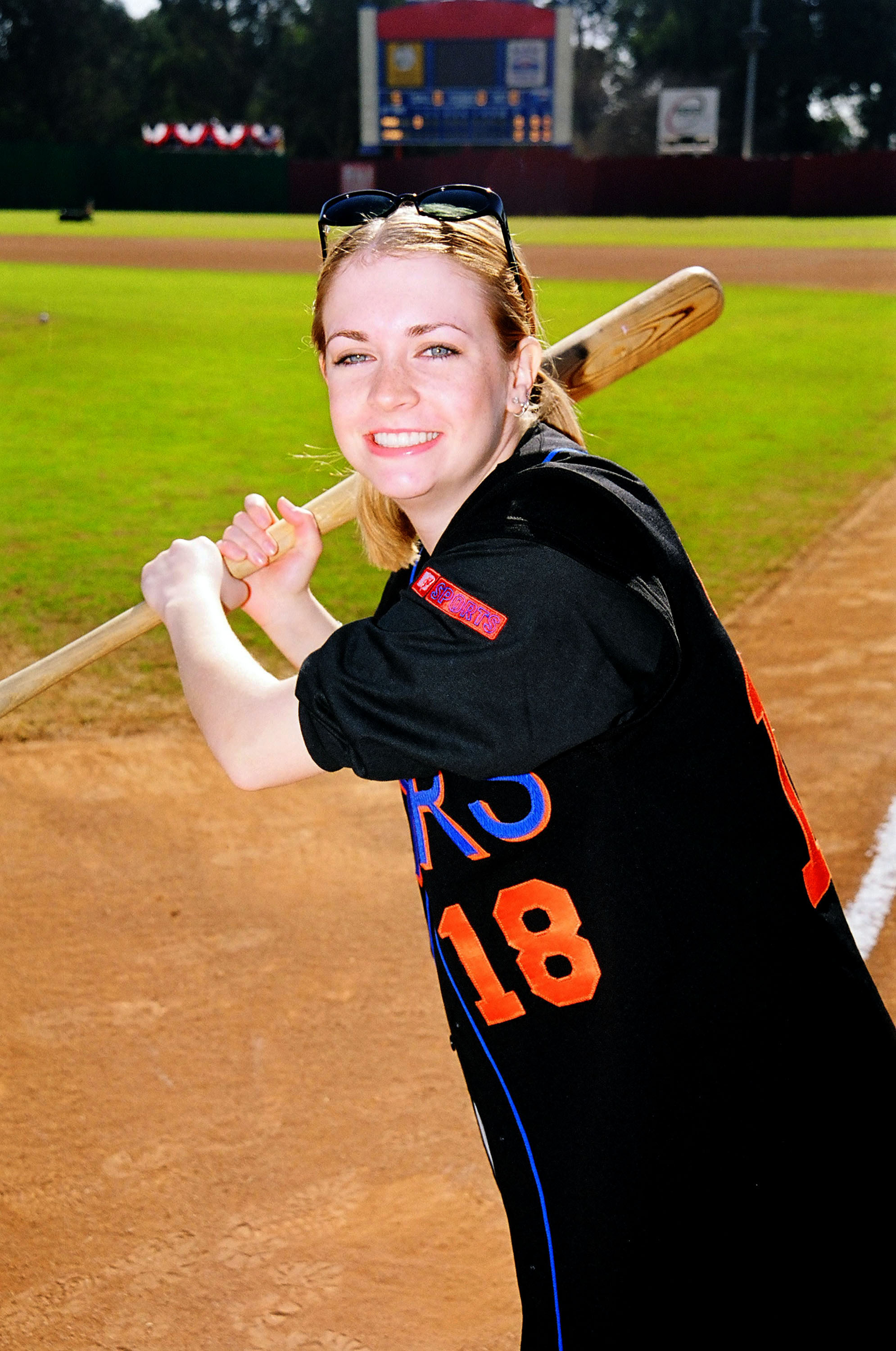 La estrella infantil durante el 10º partido anual de béisbol Rock 'n Jock de la MTV en Los Ángeles, California, el 10 de septiembre de 1999. | Fuente: Getty Images