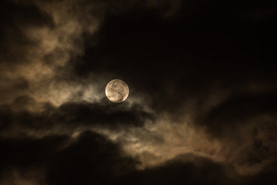 La luna nueva. | Imagen:  Pixabay