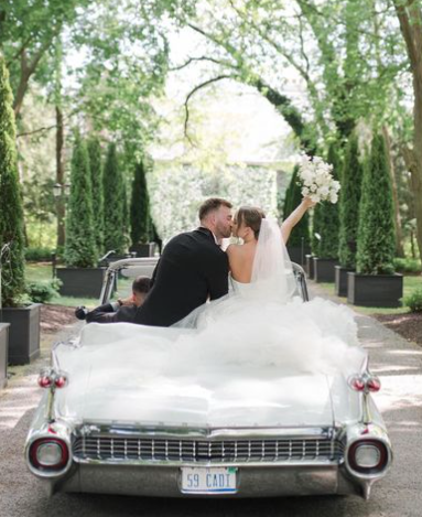 Hailie Jade Scott y su marido, Evan McClintock, el día de su boda, publicada el 20 de mayo de 2024 | Fuente: Instagram.com/HailieJade