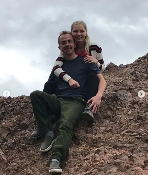 Frankie Muniz y su esposa, Paige Muniz. | Fuente: Instagram/frankiemuniz4