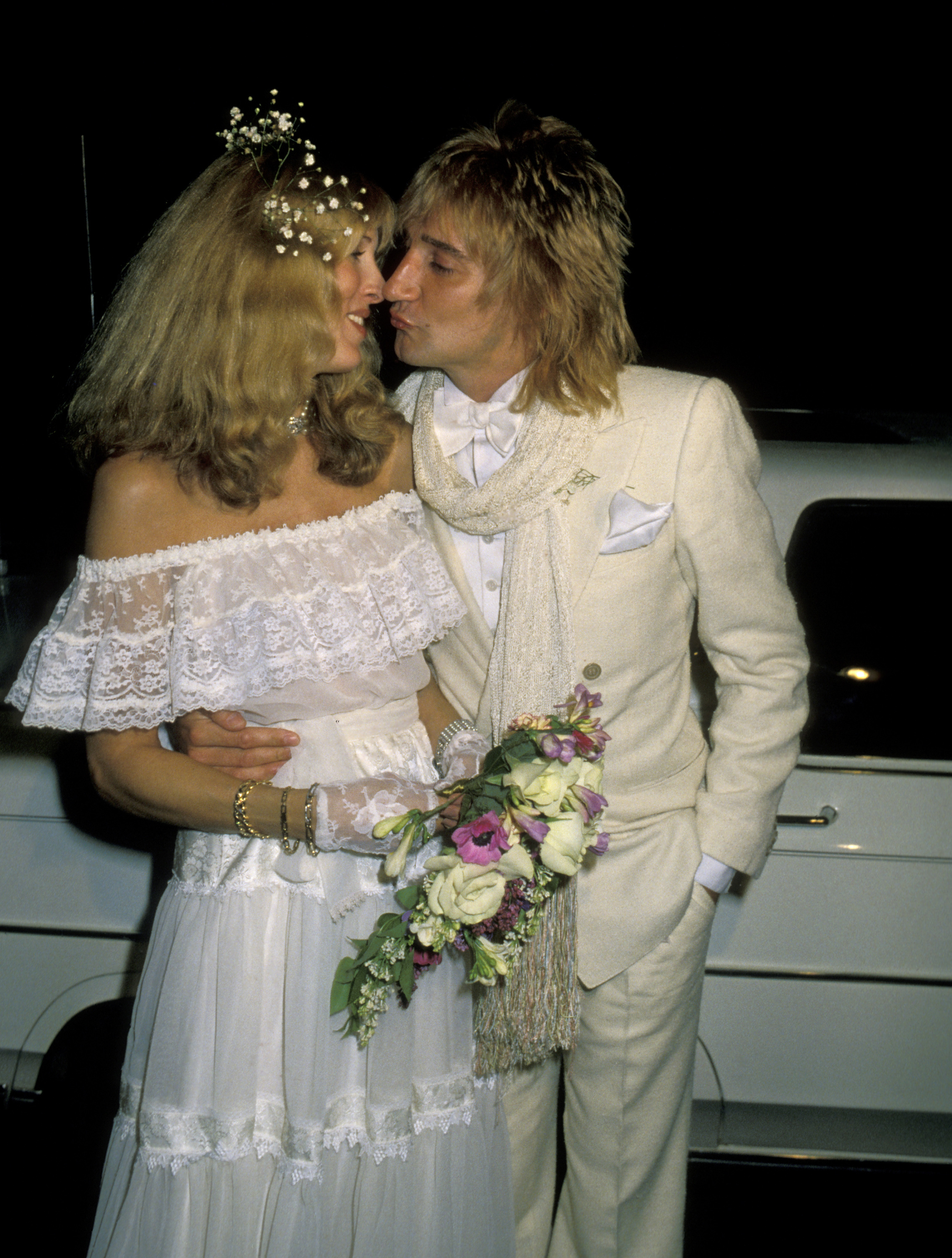 Alana y Rod Stewart durante su boda el 6 de abril de 1979 | Fuente: Getty Images