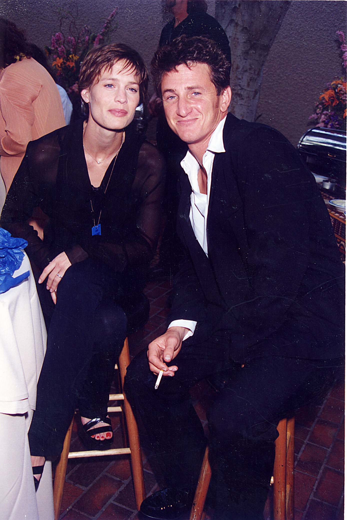 Robin Wright y Sean Penn durante los VH1 Honors en Los Ángeles, California, en 1996. | Fuente: Getty Images