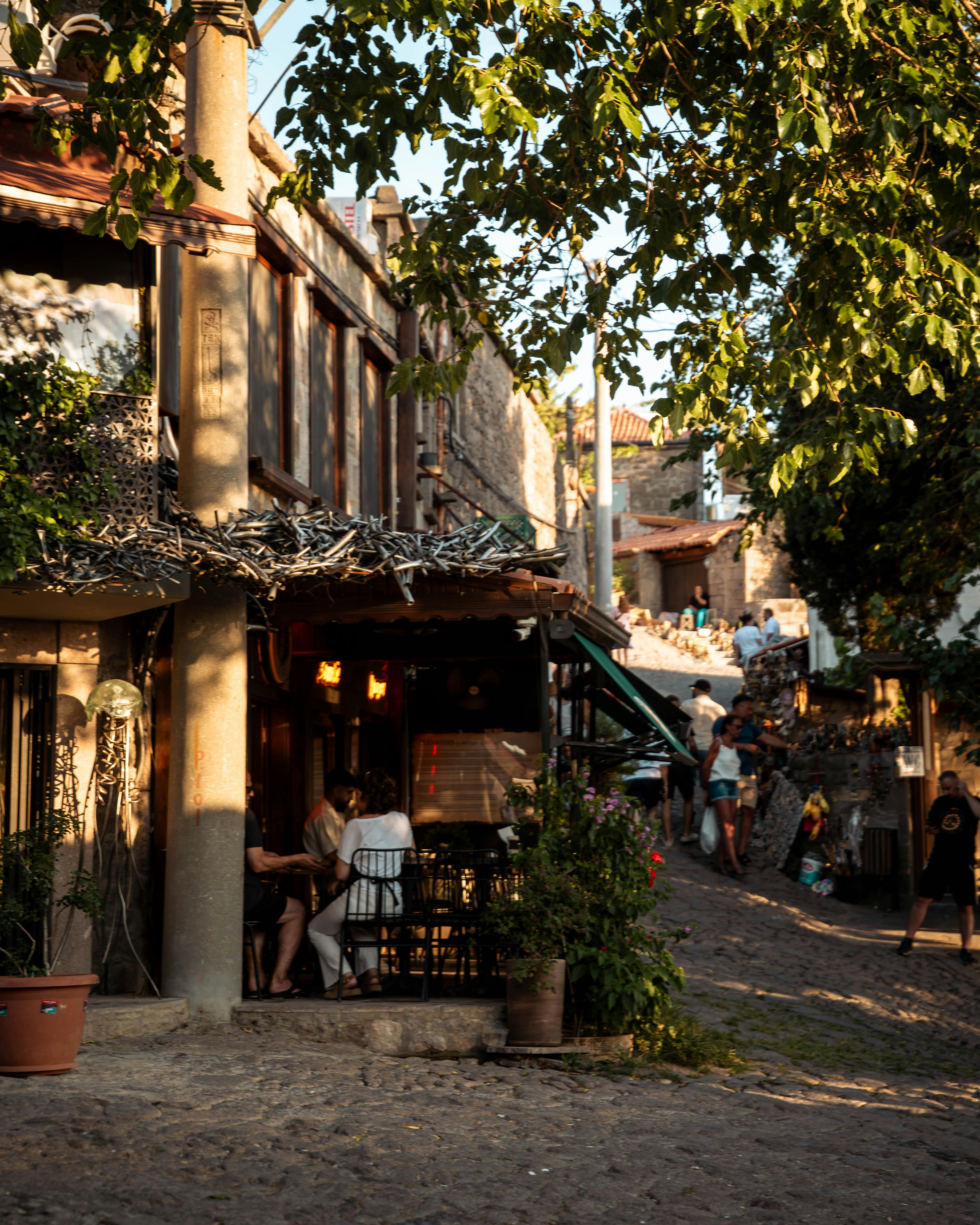 Un ristorante del posto | Fonte: Pexels