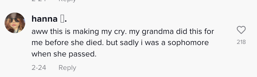 Comentario de un seguidor en el post de TikTok de Jayden Shatzer compartiendo que su abuela había ahorrado para su vestido de graduación, el 24 de febrero de 2023. | Foto: TikTok/luvjaydens