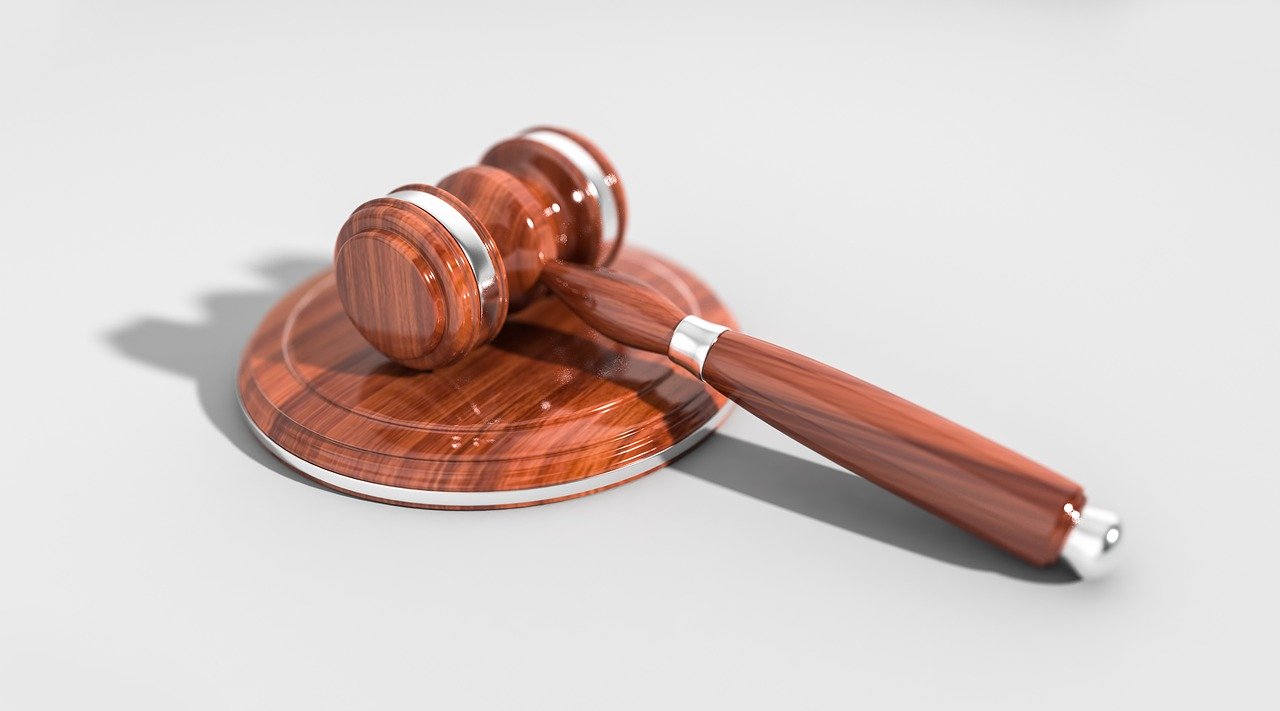 Martillo de juez. | Foto: Pixabay