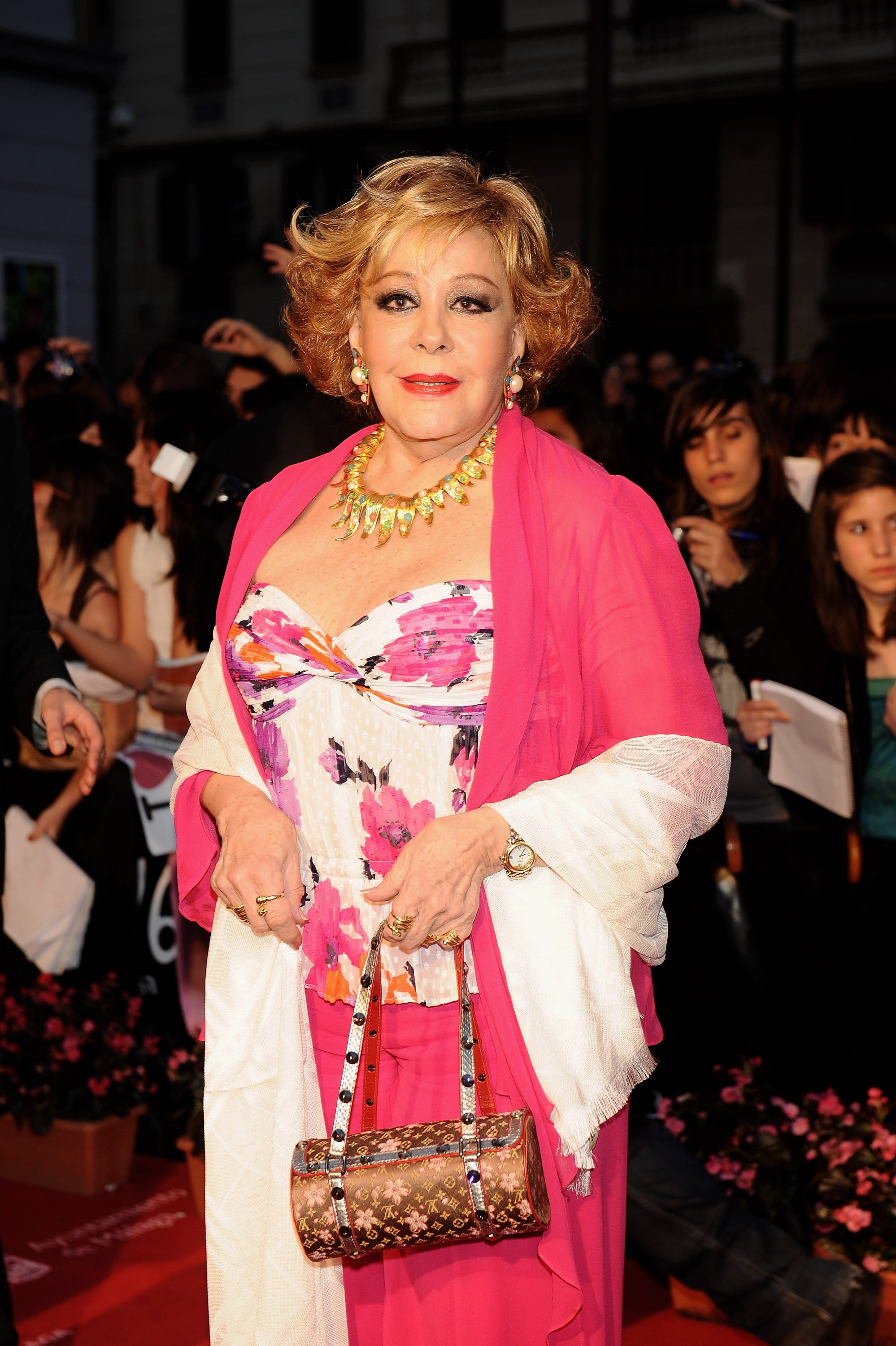 Silvia Pinal asiste al 12° Festival de Cine de Málaga en el teatro Cervantes en abril de 2009 en España. | Foto: Getty Images