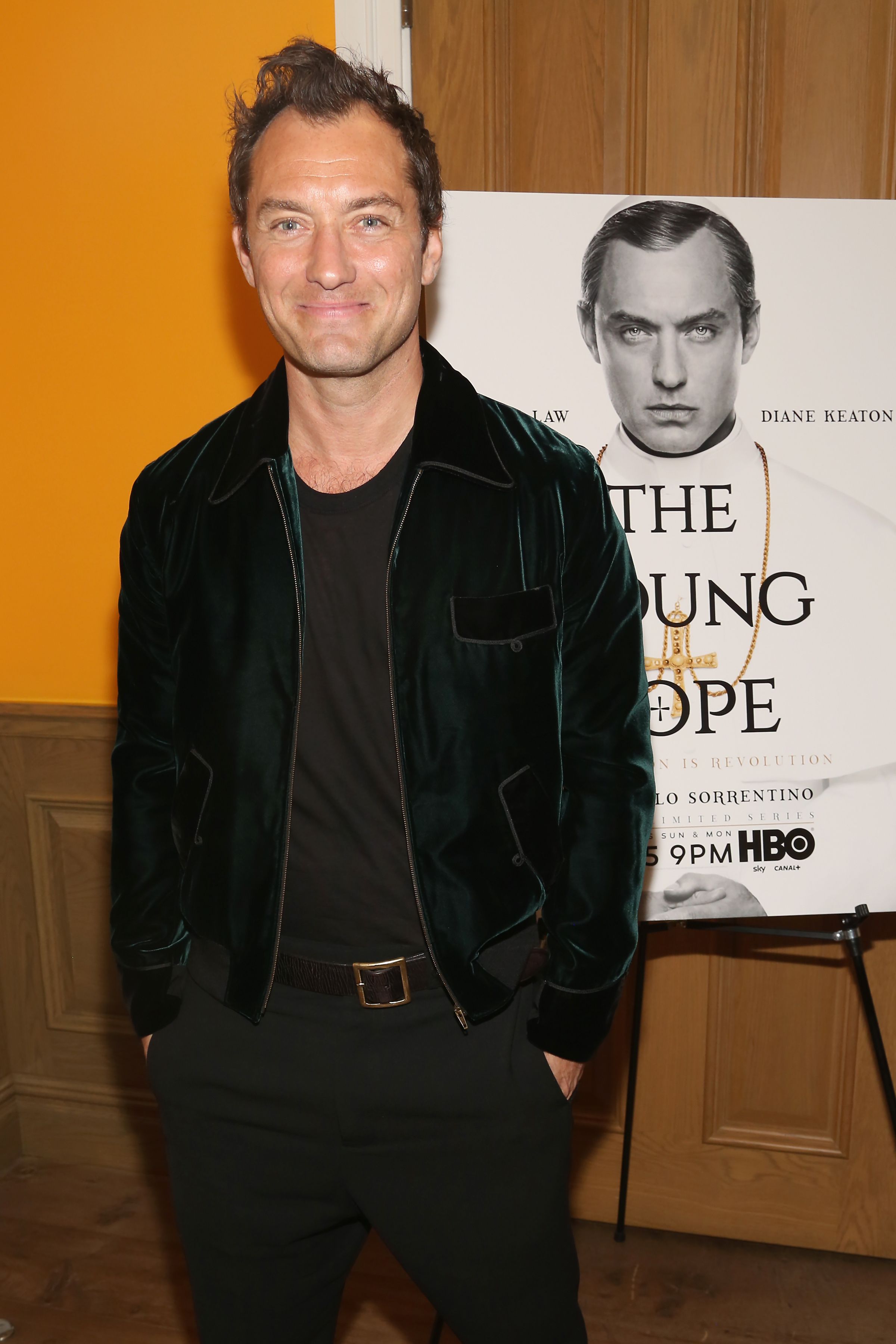 Jude Law asiste a la proyección de "The Young Pope" el 11 de enero de 2017 | Fuente: Getty Images