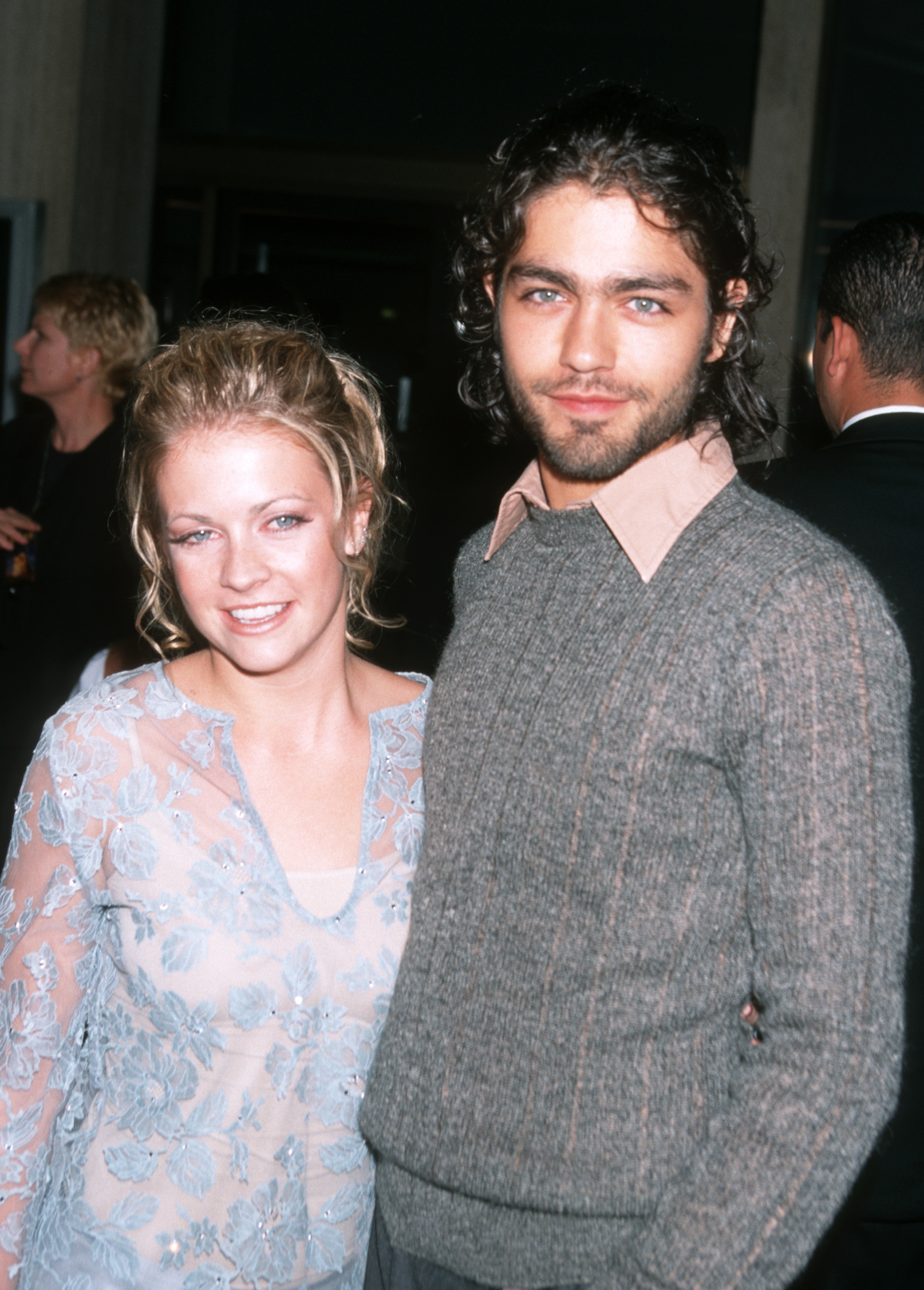 La estrella infantil y Adrian Grenier en el preestreno de "Drive Me Crazy" en Century City, California, el 22 de septiembre de 1999. | Fuente: Getty Images