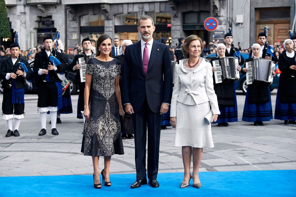 La reina Letizia, el rey Felipe VI y la reina Sofía de España.| Fuente: Getty Images