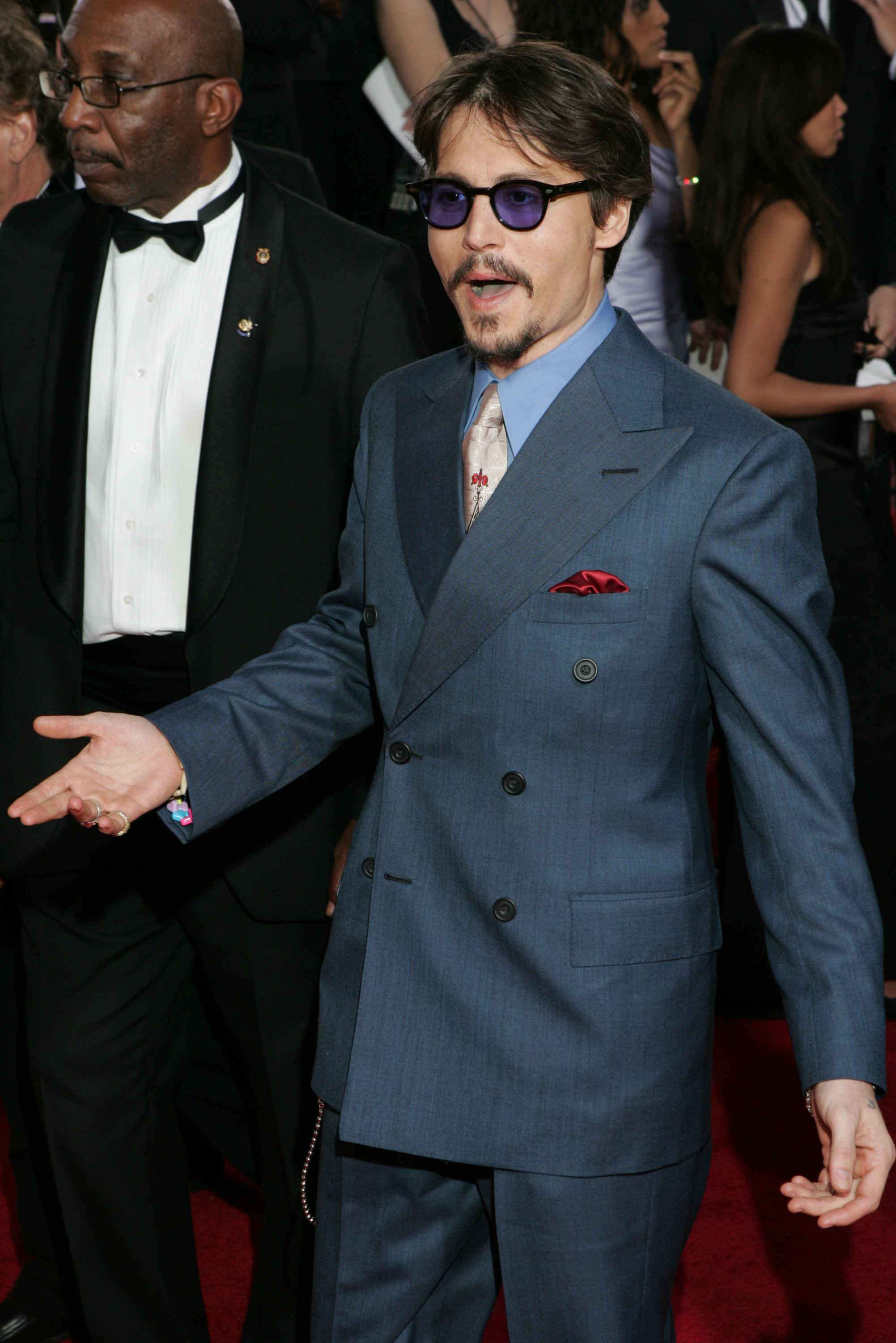 Johnny Depp en la 62ª edición de los Premios Globo de Oro en Beverly Hills, California, el 16 de enero de 2005 | Foto: Getty Images