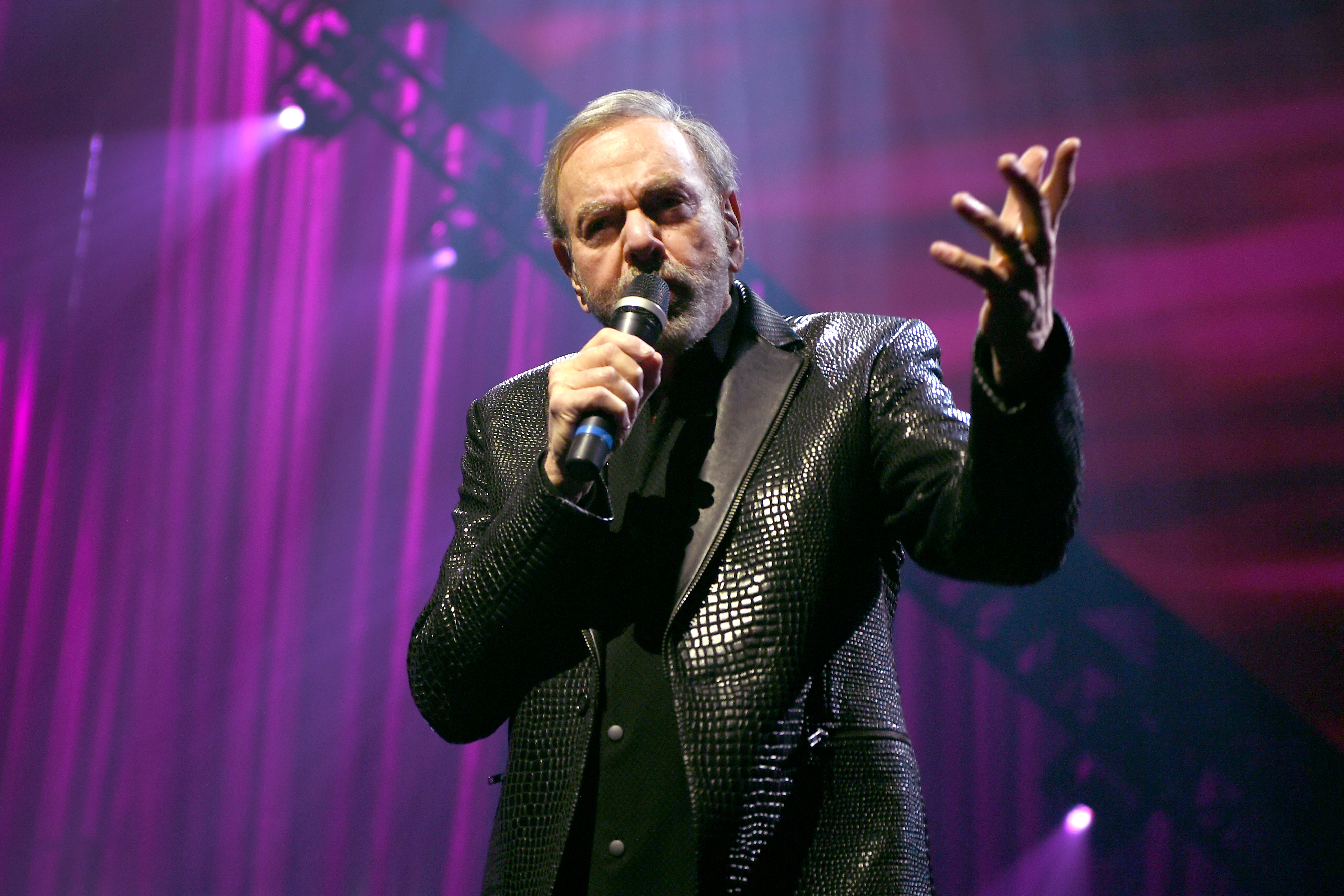 El famoso cantante en la 24.ª edición anual de la Gala "El poder del amor" de Keep Memory Alive, organizada por el Centro Lou Ruvo para la salud cerebral de la Clínica Cleveland, el 7 de marzo de 2020, en Las Vegas, Nevada. | Fuente: Getty Images