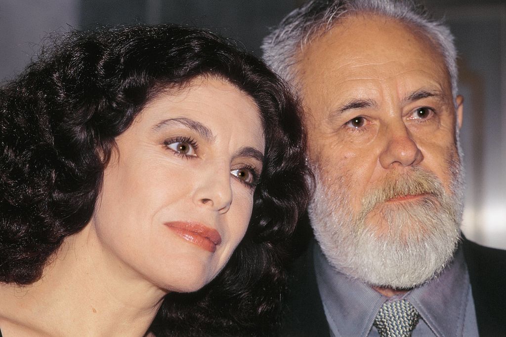 Gonzalo Suárez, director de cine y Charo López, actriz. | Foto: Getty Images