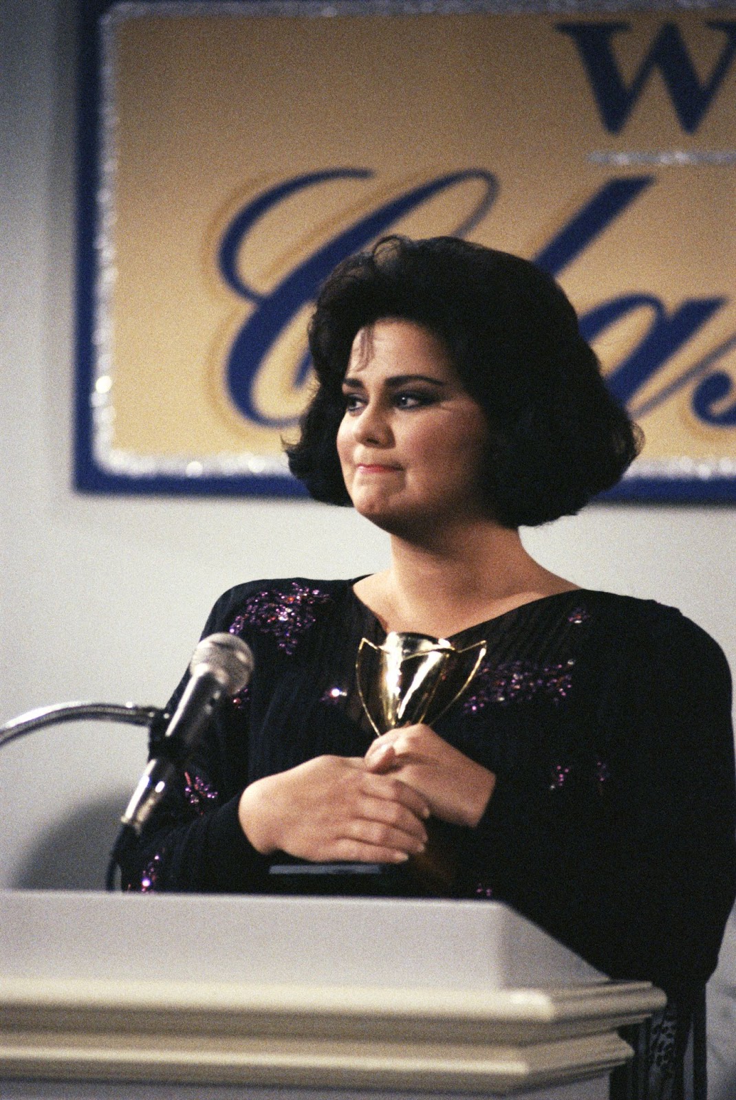 La estrella de Hollywood rodando ""Designing Women" hacia 1990. | Fuente: Getty Images