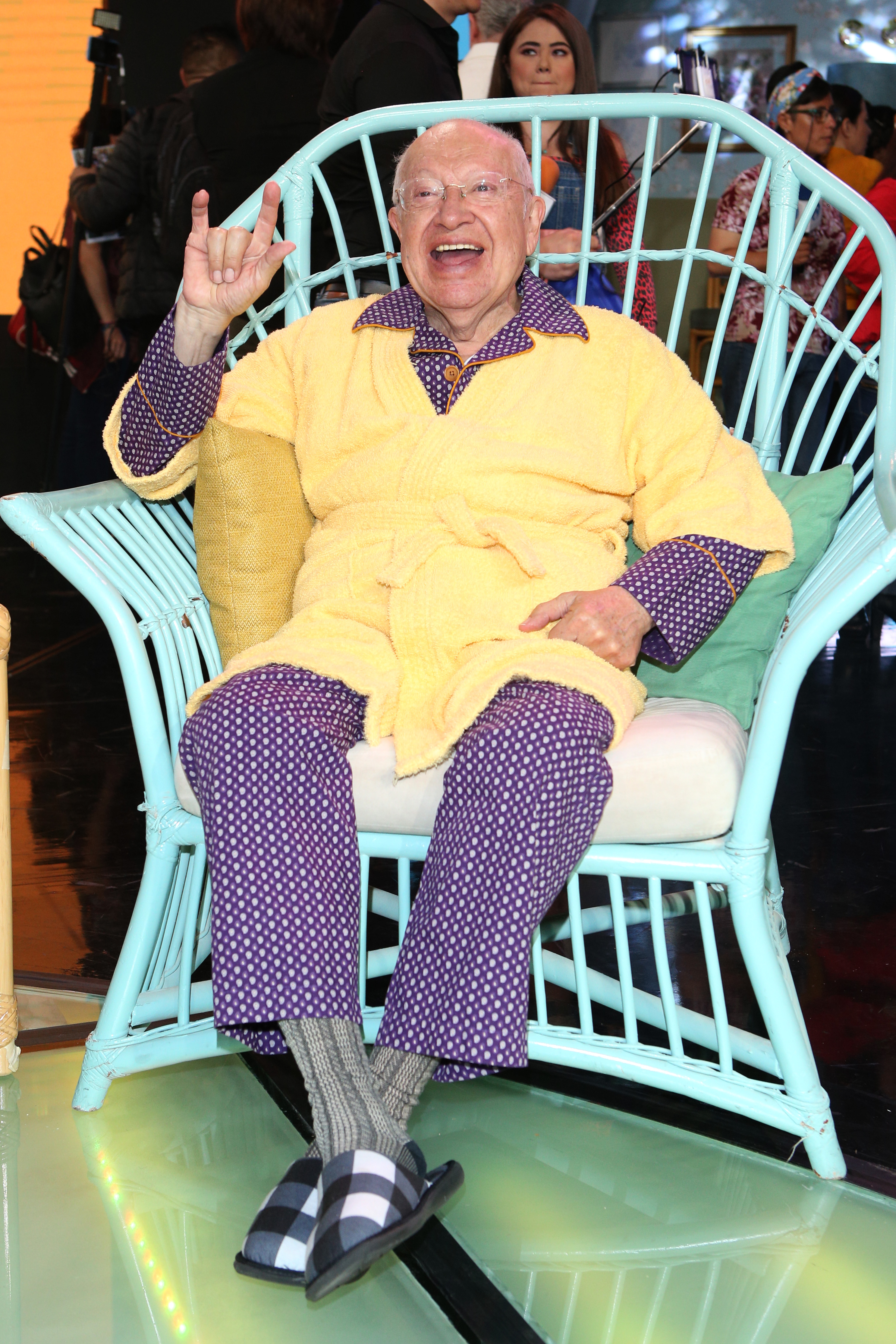 Eduardo Manzano "El Polivoz" posa para fotos al final de la conferencia de prensa del programa "Una Familia de Diez" en Televisa San Ángel el 20 de agosto de 2019 en la Ciudad de México, México. | Fuente: Getty Images