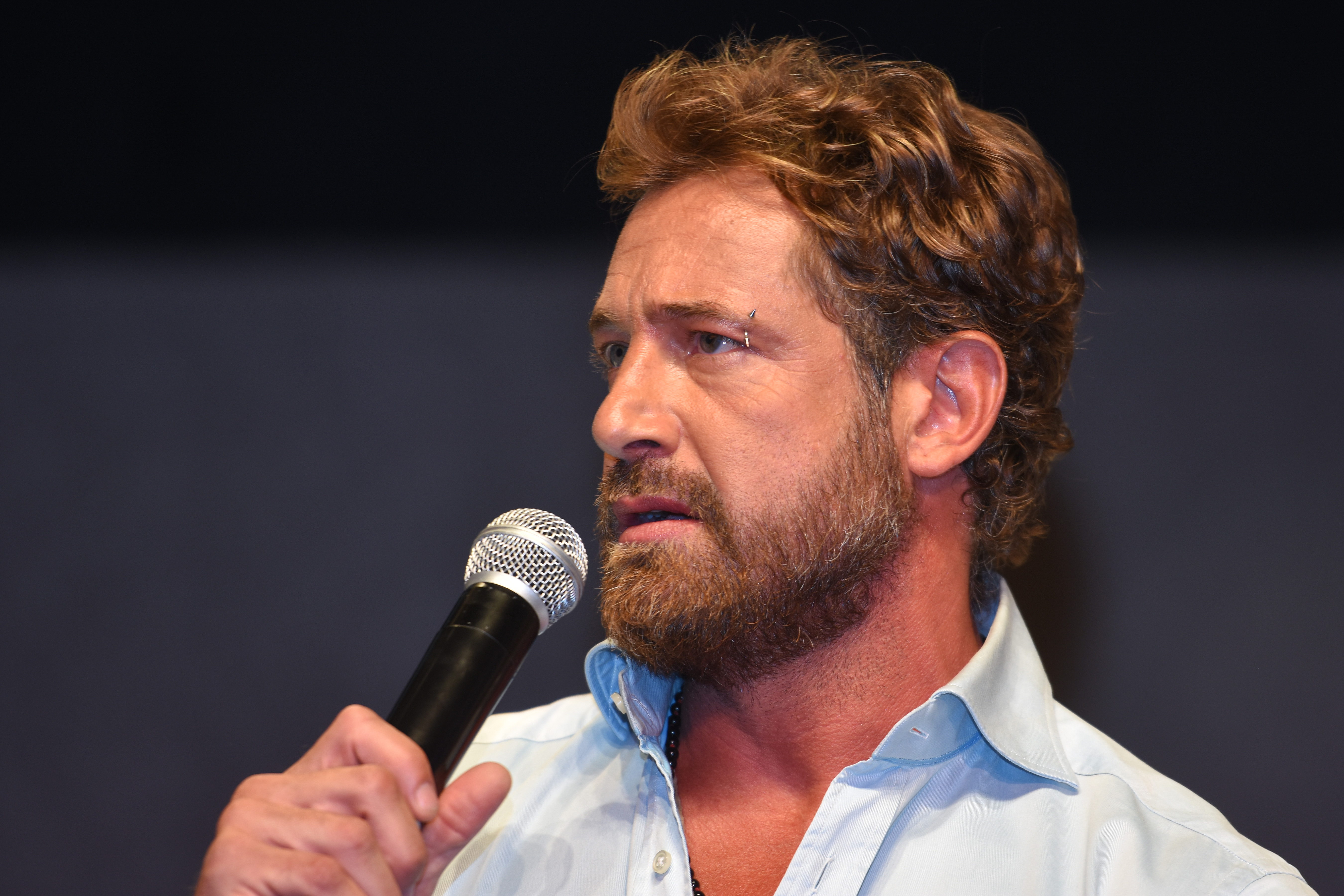 Gabriel Soto es visto durante una conferencia de prensa para anunciar la obra de teatro “Porque los Hombres Aman a las Cabronas” en el Teatro 11 de Julio el 15 de febrero de 2018 en la Ciudad de México, México.