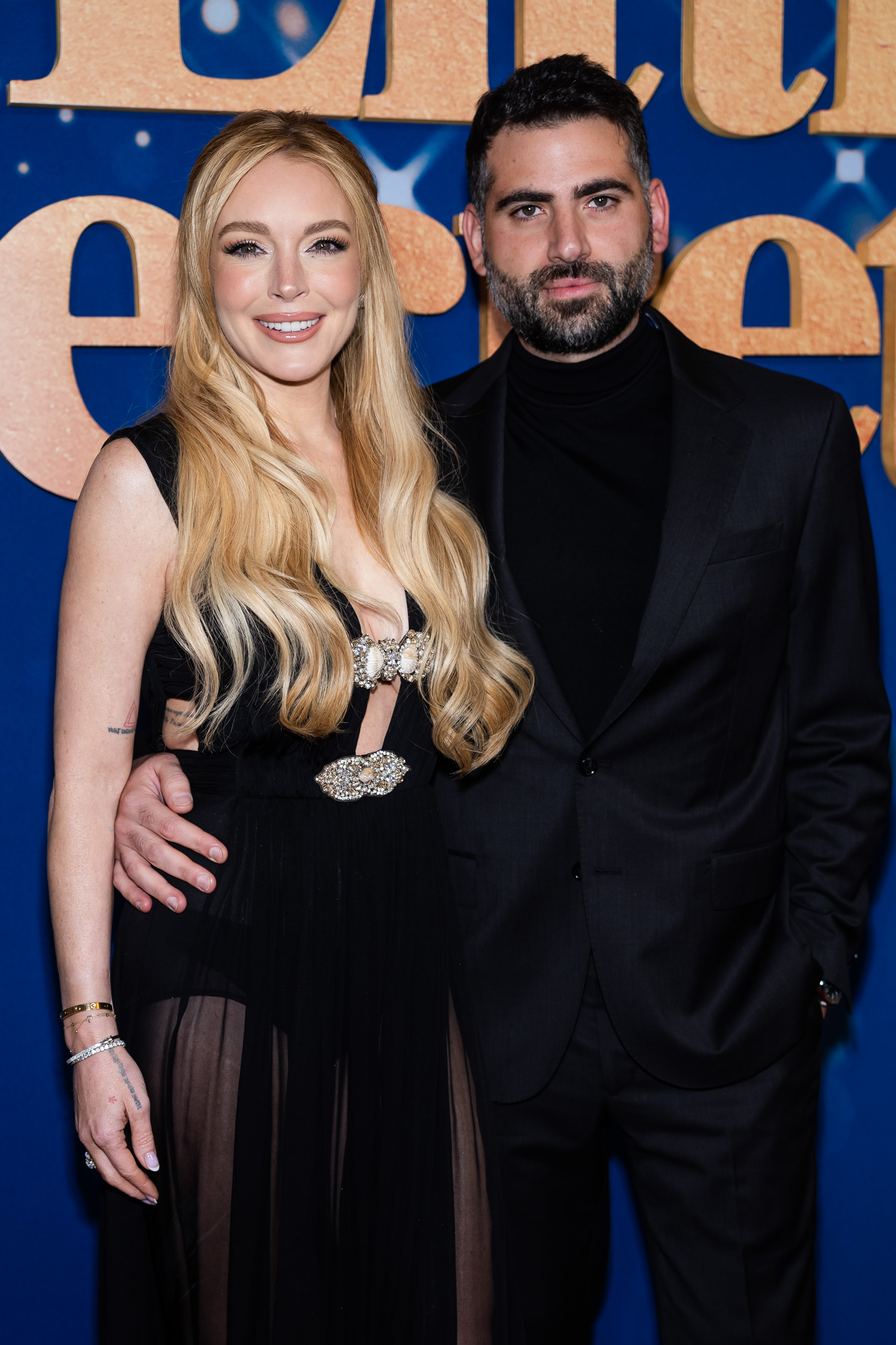 Lindsay Lohan y Bader Shammas asisten a la proyección de "Our Little Secret" de Netflix el 18 de noviembre de 2024 | Fuente: Getty Images