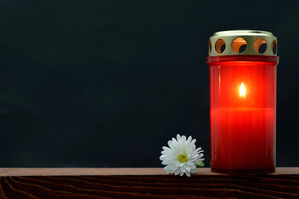 Se encienden velas para mostrar el camino a las ánimas.| Fuente: Shutterstock