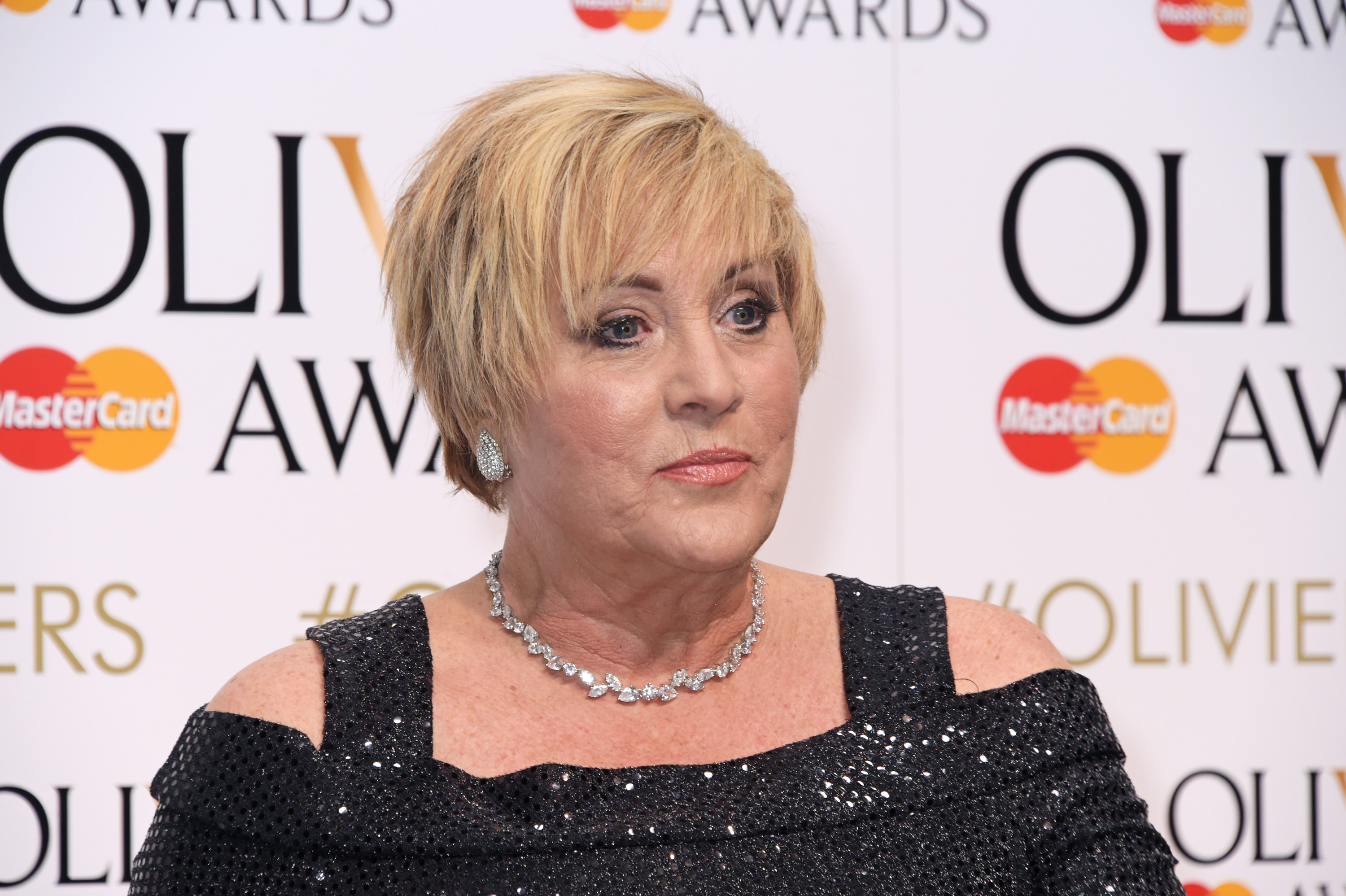 Lorna Luft posa en los Premios Olivier el 12 de abril de 2015, en Londres, Inglaterra | Fuente: Getty Images