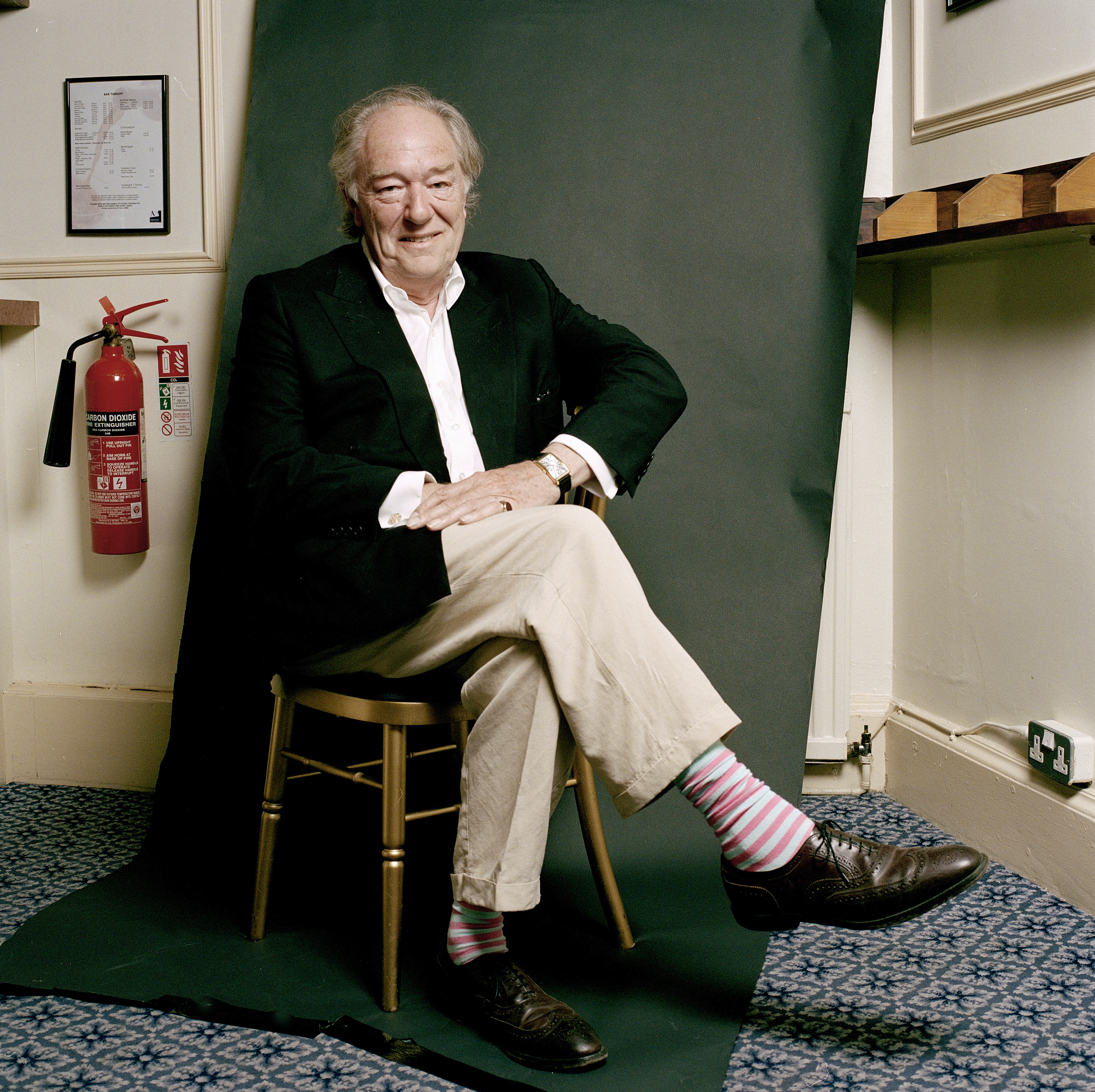 Sir Michael Gambon posando para un retrato, el 1 de julio de 2006. | Foto: Getty Images